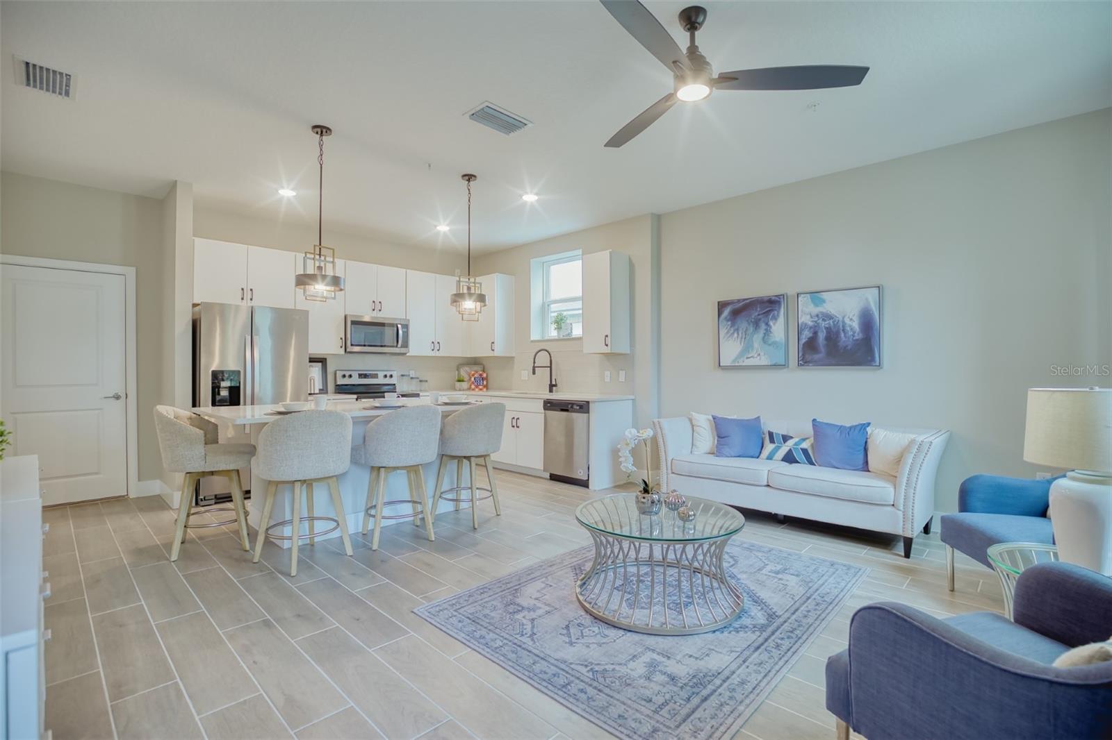 1690 Houston St Property Photo 4
