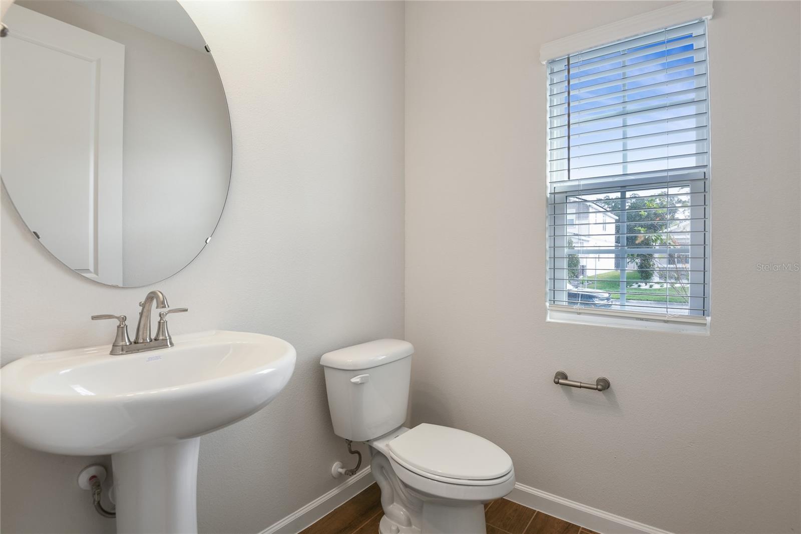1520 Erin Breeze Ln Property Photo 8