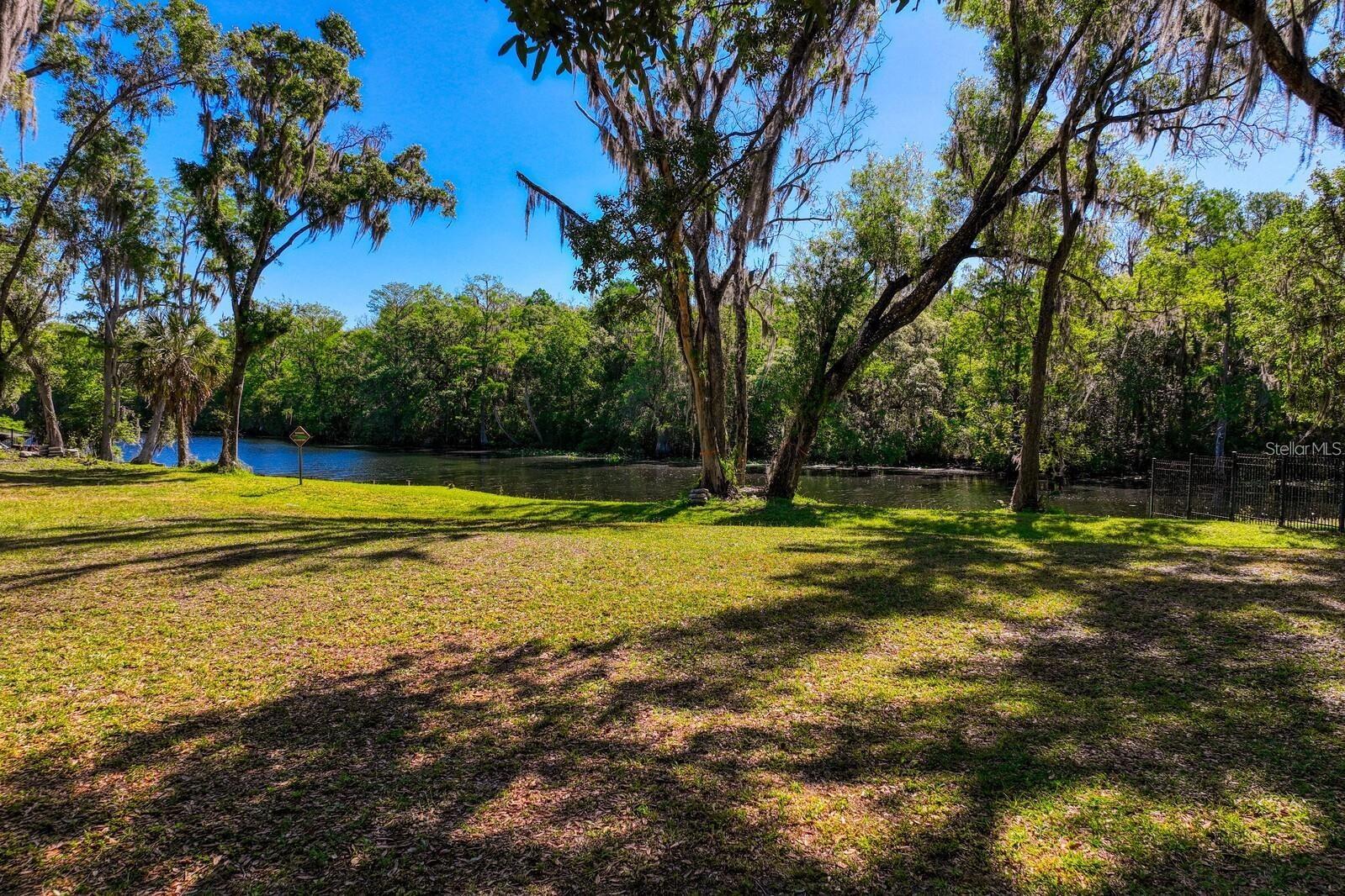 7810 Terrace Oaks Ct Property Photo 8