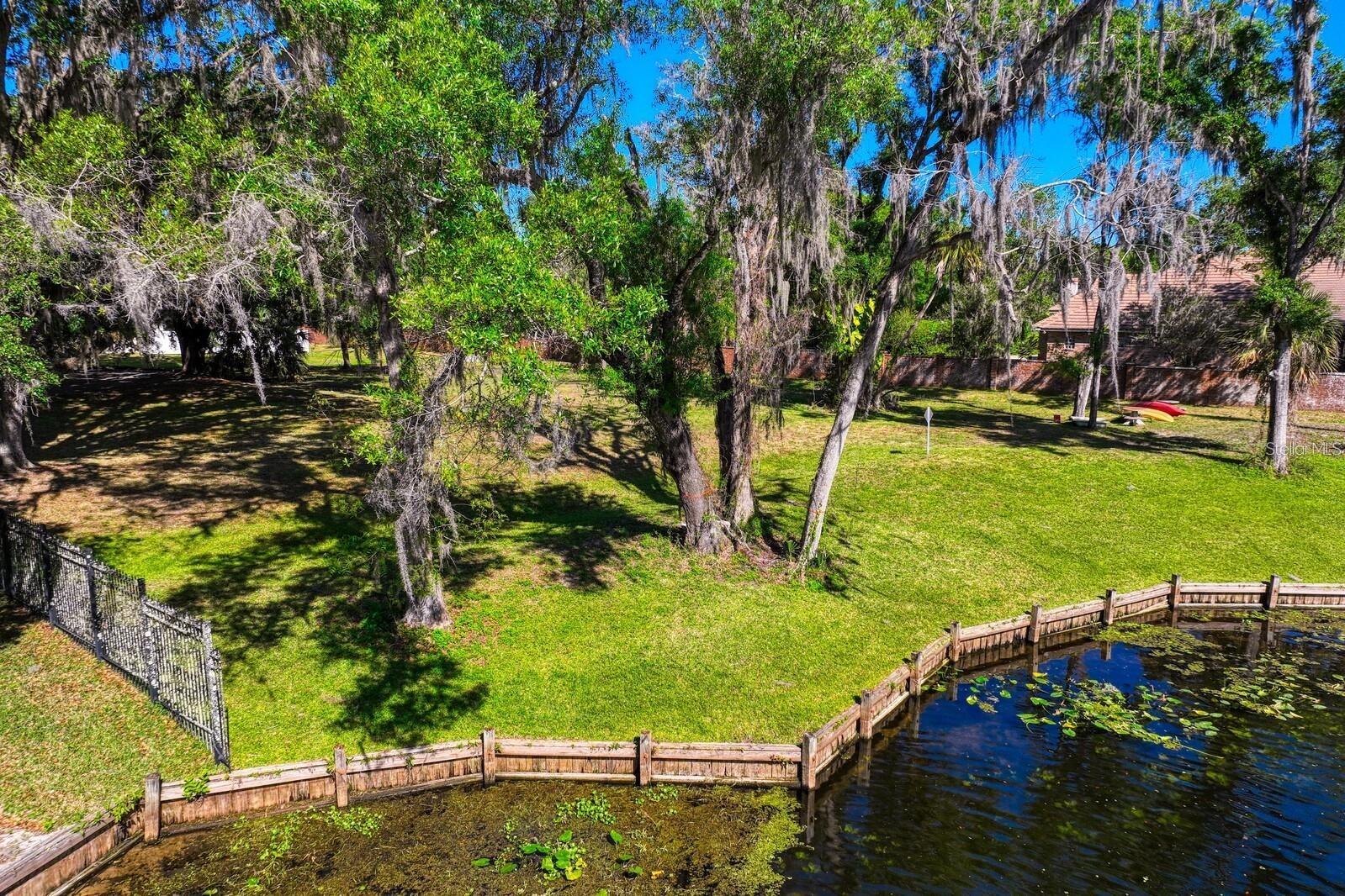 7810 Terrace Oaks Ct Property Photo 21
