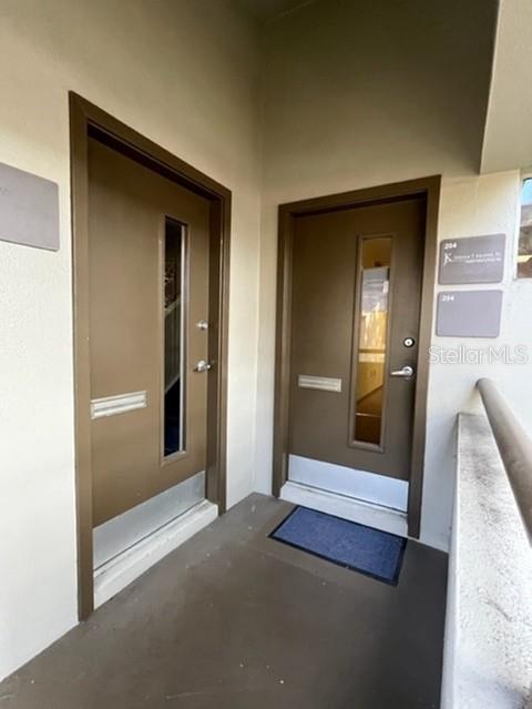 3333 W Kennedy Blvd #203 & 204 Property Photo 3