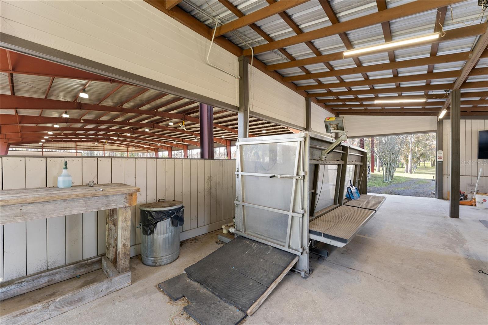15701 Race Track Rd Property Photo 14