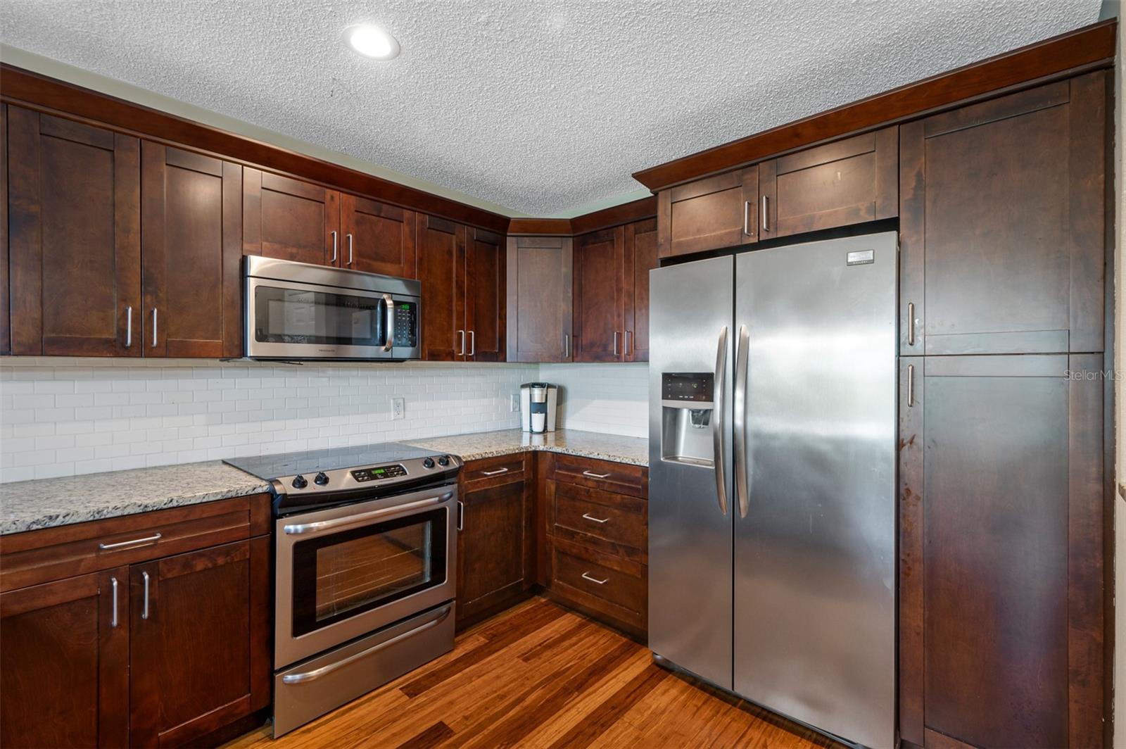 5712 Biscayne Ct #105 Property Photo 11