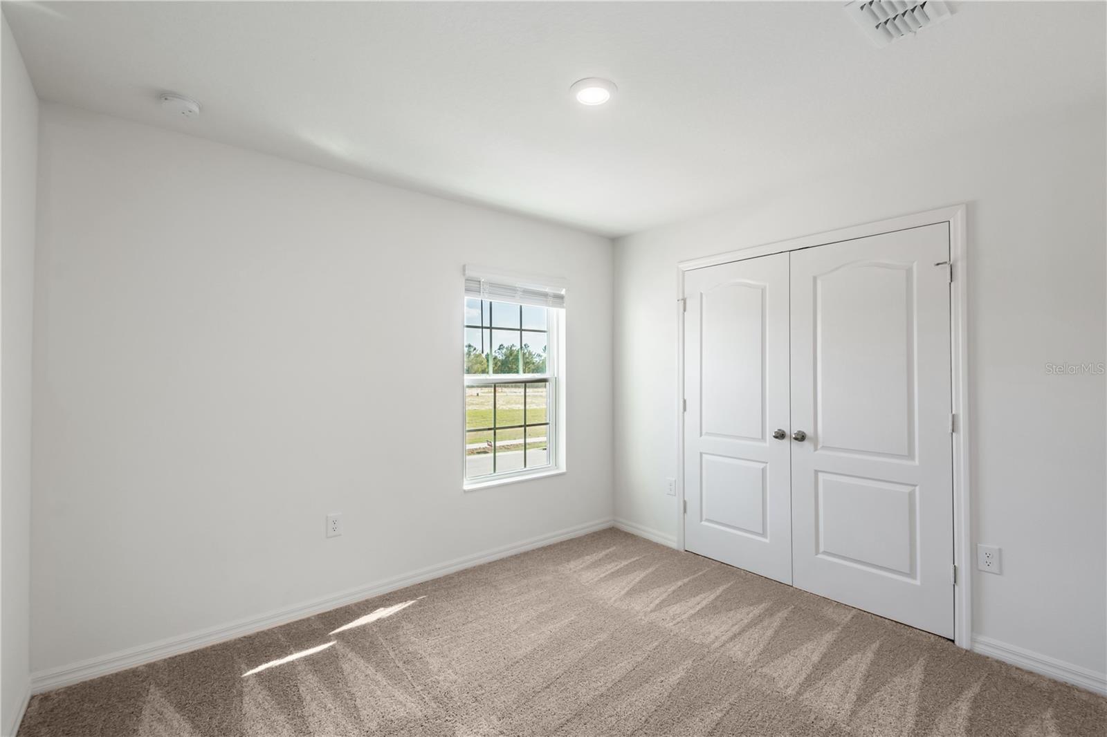 572 Bay Leaf Dr Property Photo 13