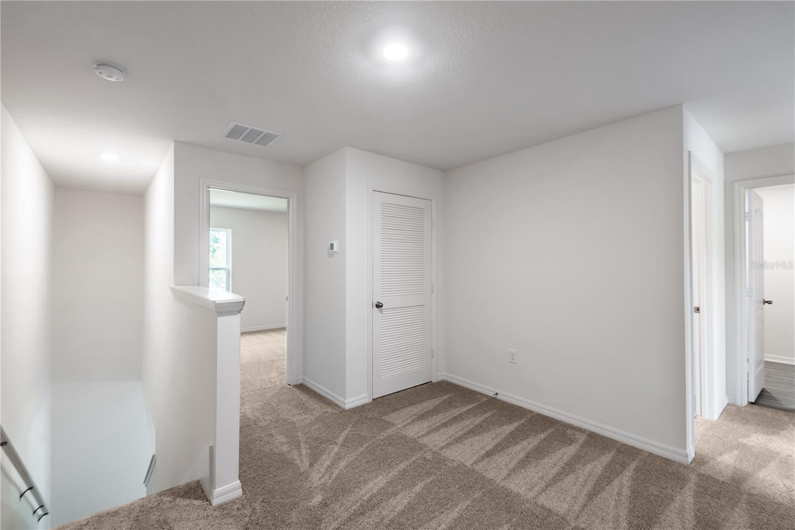 572 Bay Leaf Dr Property Photo 17