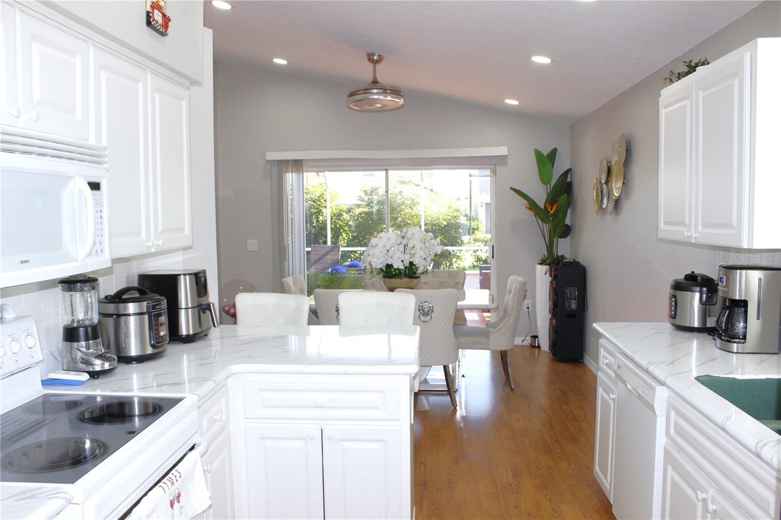 13451 Knotty Ln Property Photo 10
