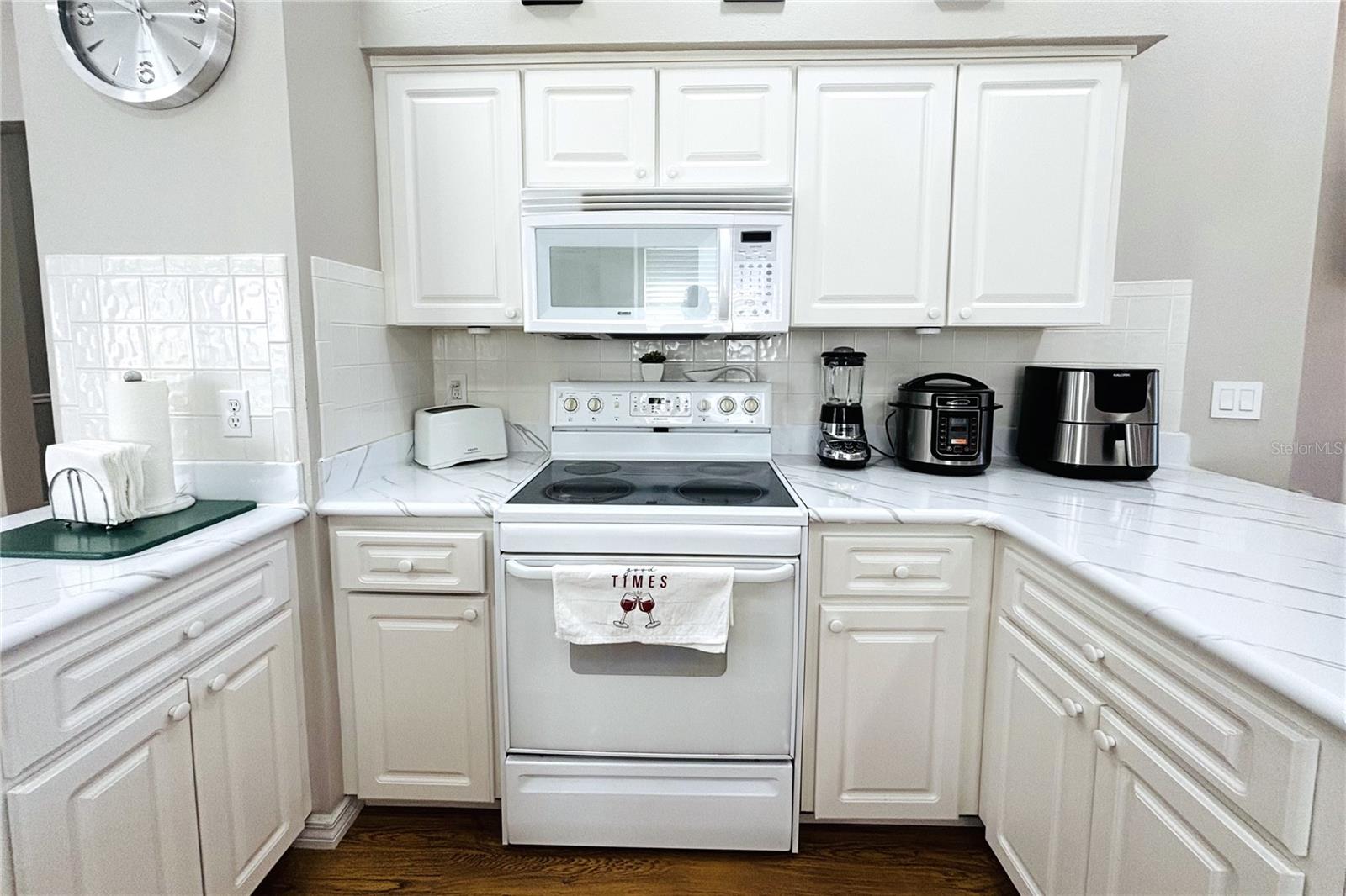 13451 Knotty Ln Property Photo 11