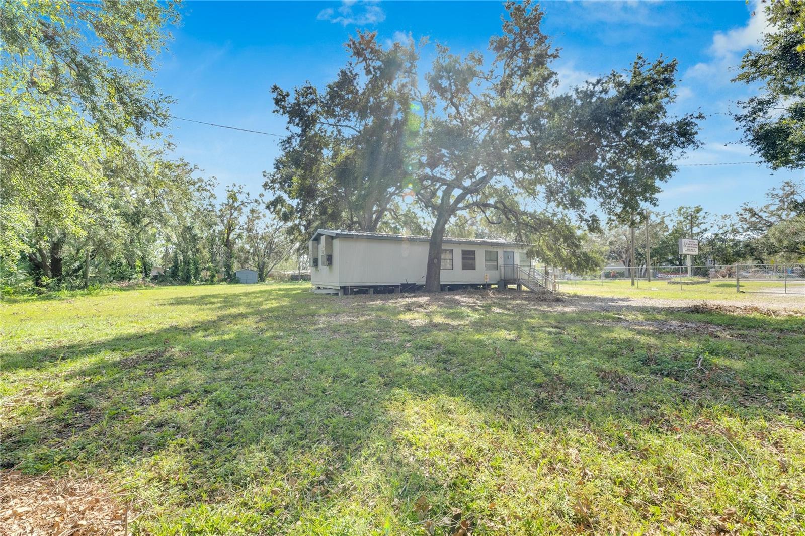 3001 S Kings Ave Property Photo 45