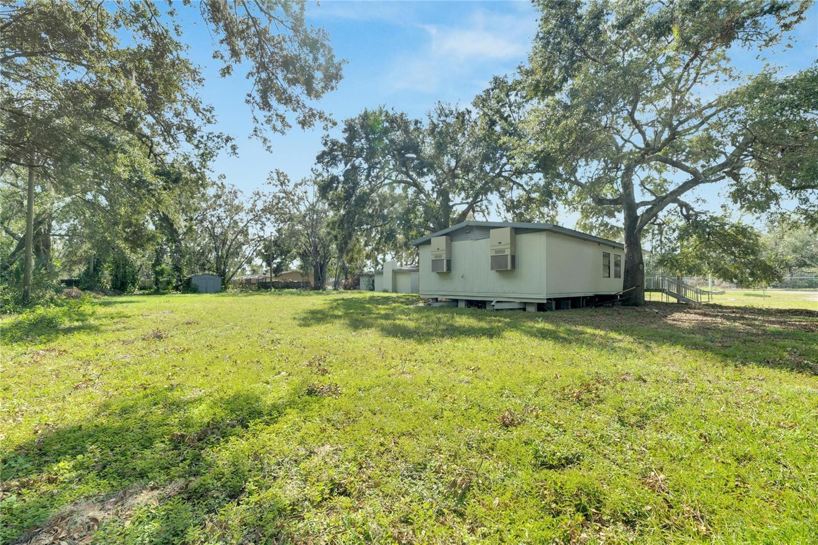 3001 S Kings Ave Property Photo 47