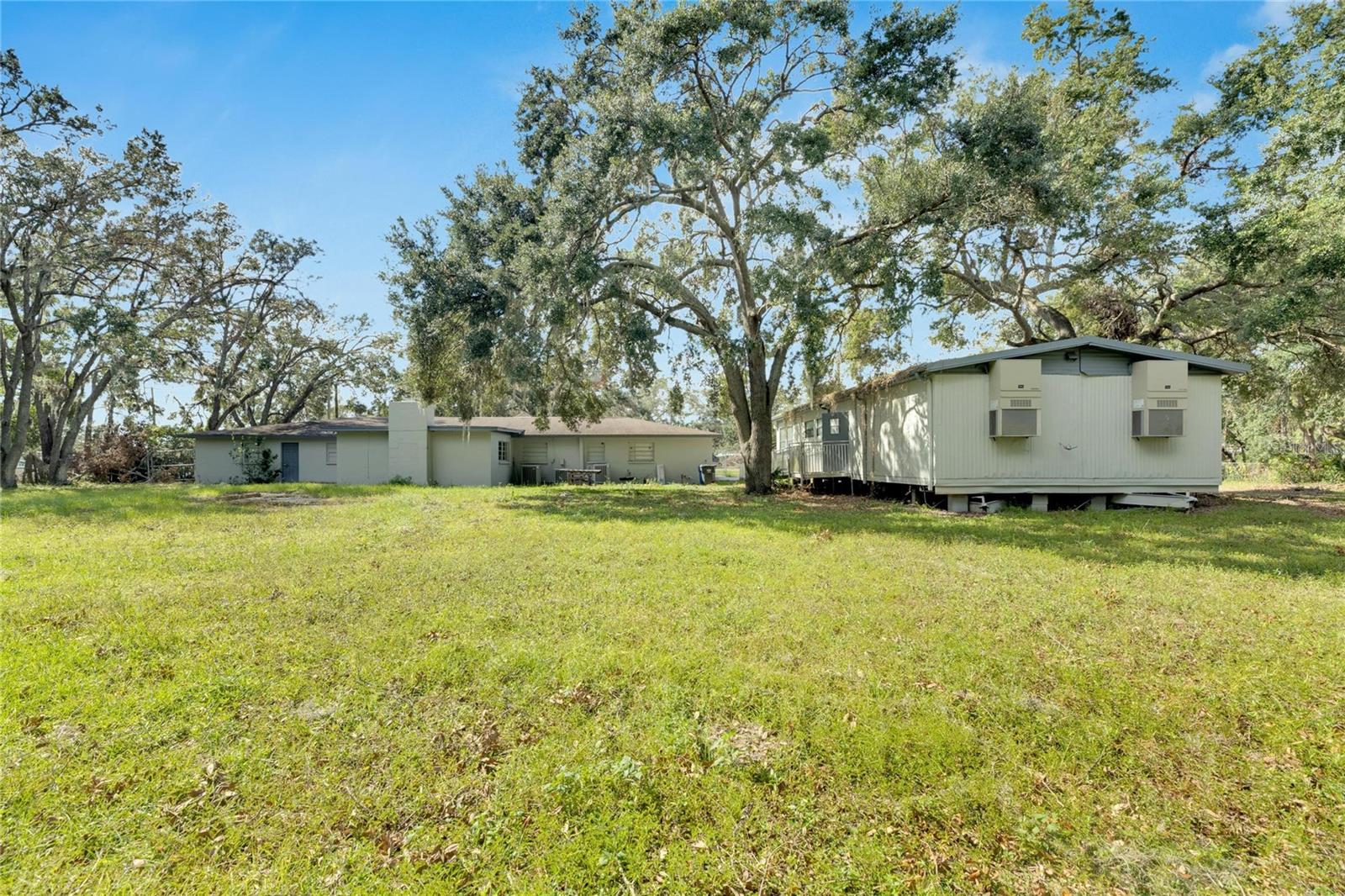 3001 S Kings Ave Property Photo 48
