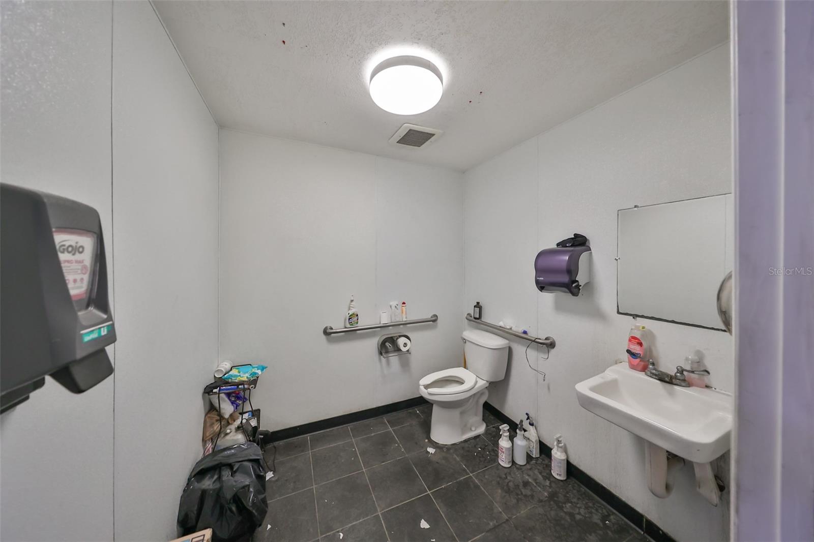 3639 S Manhattan Ave Property Photo 13