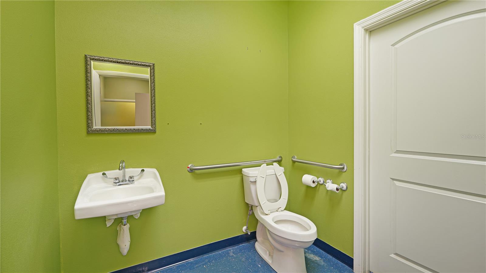 3950 State Road 64 E Property Photo 22