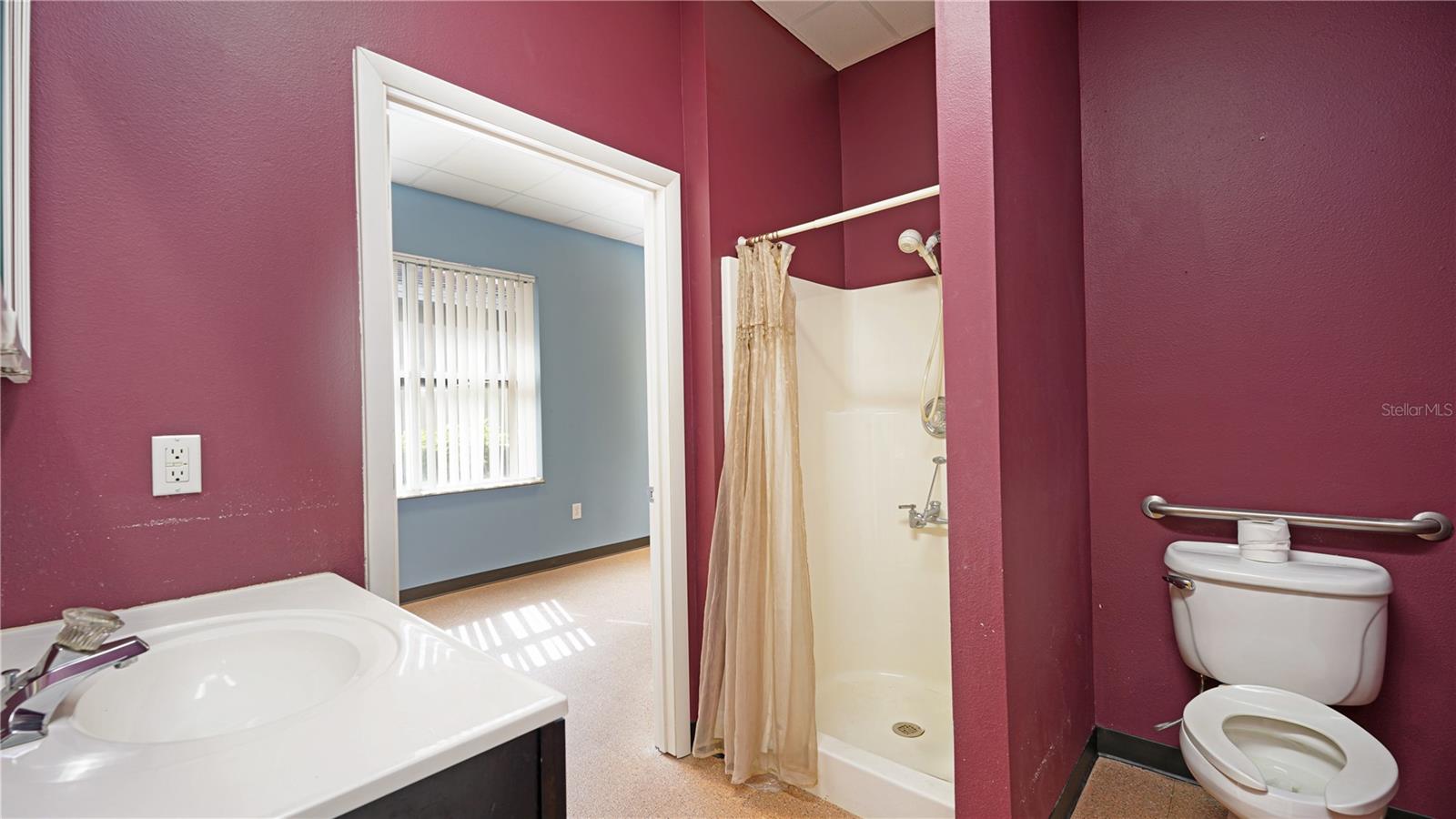 3950 State Road 64 E Property Photo 24