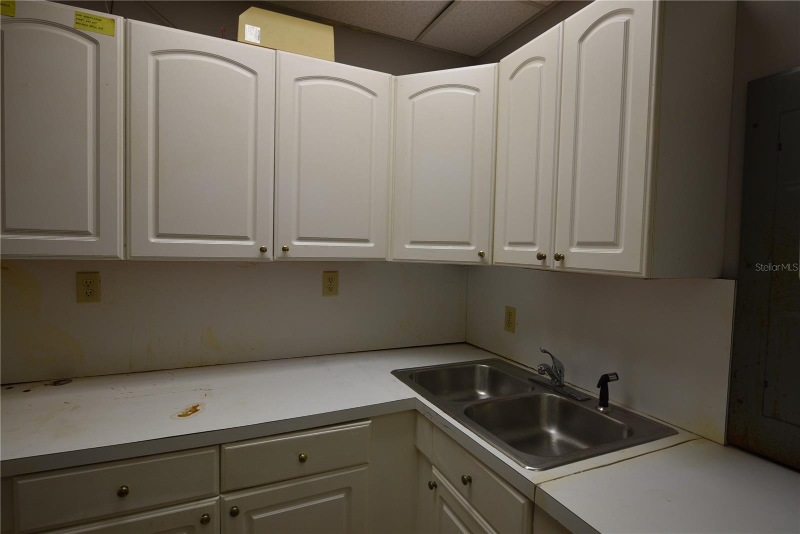 9109 Baymeadows Rd Property Photo 7