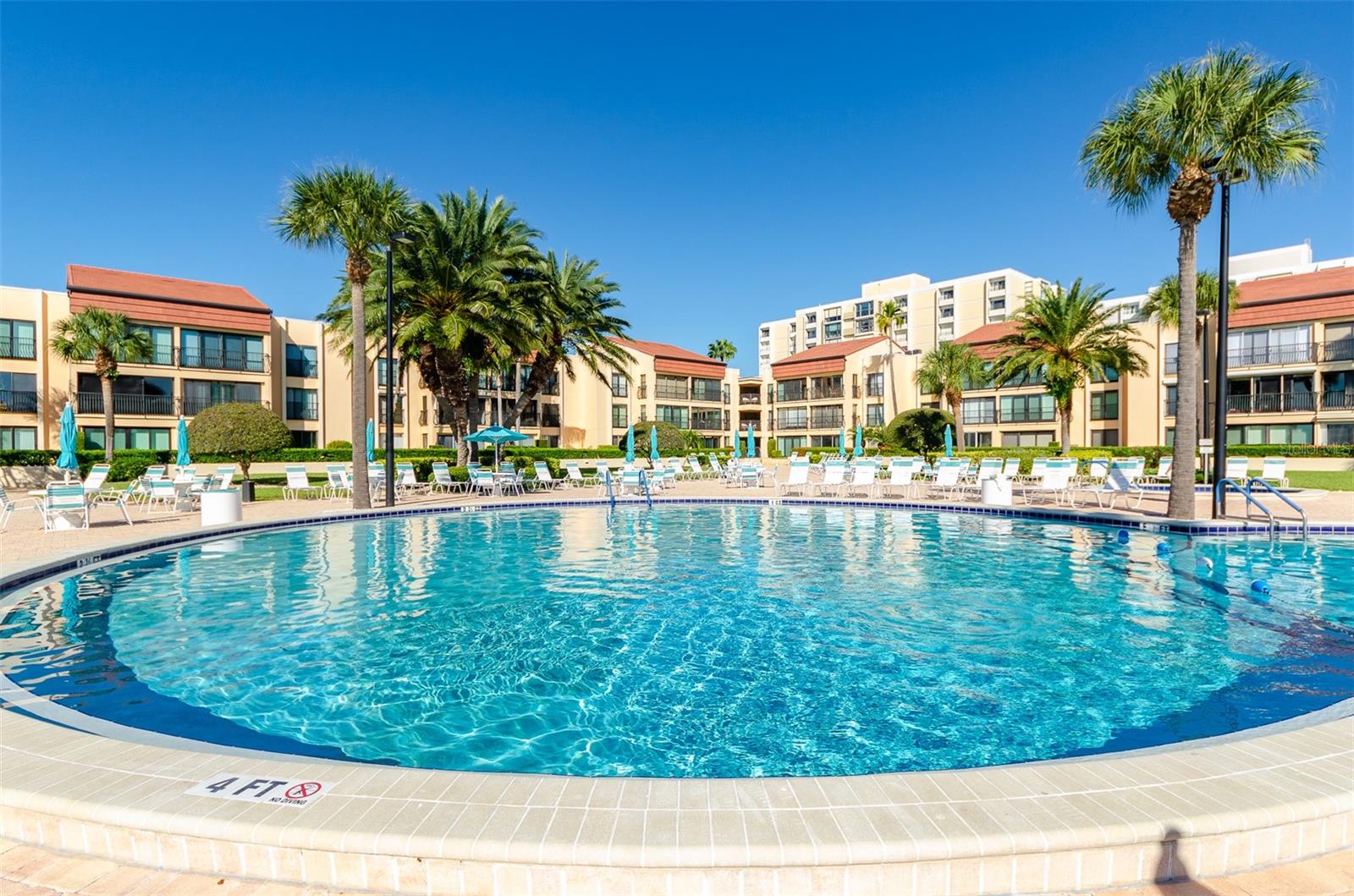 830 S Gulfview Blvd #406 Property Photo 7