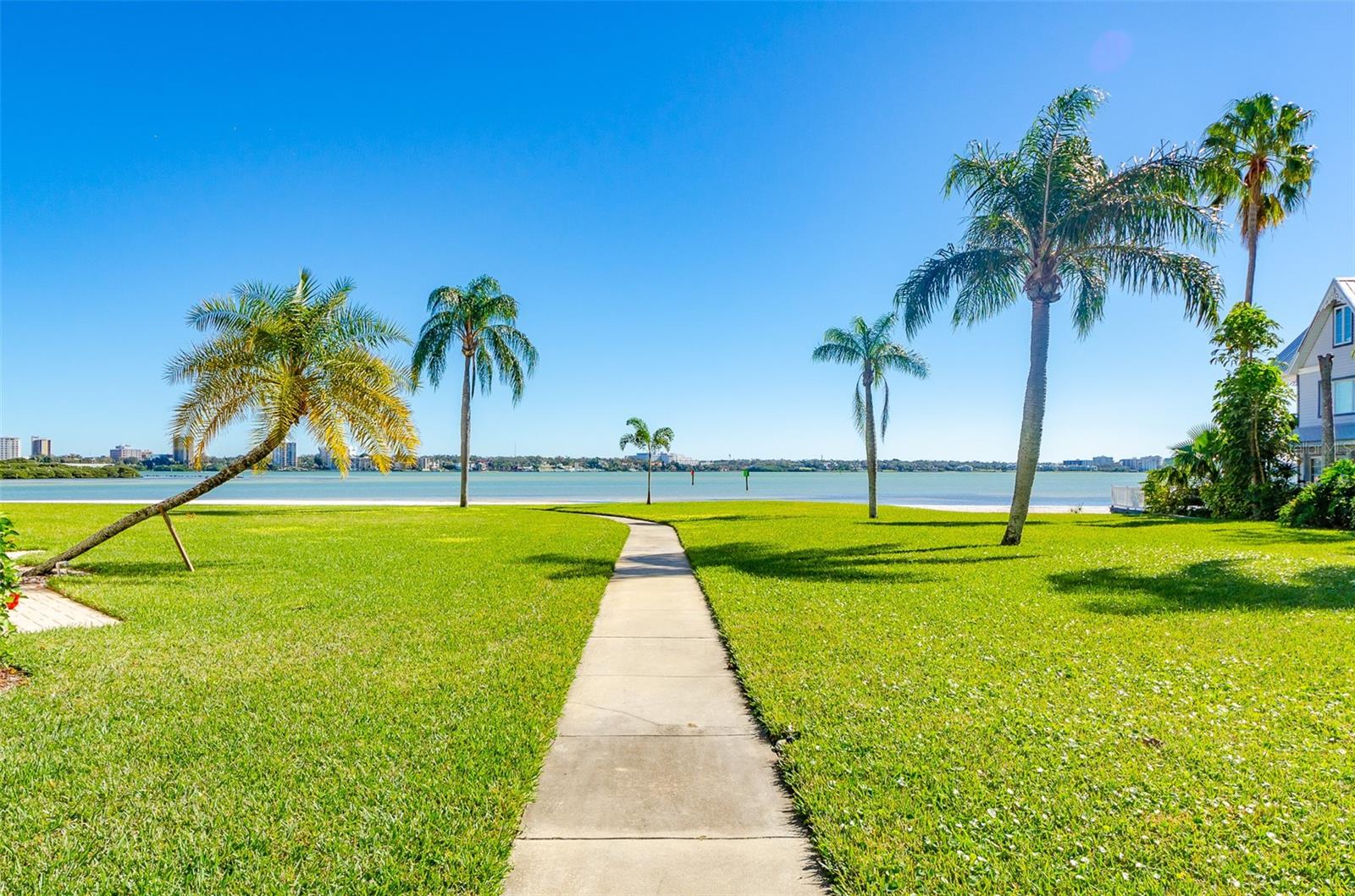 830 S Gulfview Blvd #406 Property Photo 33