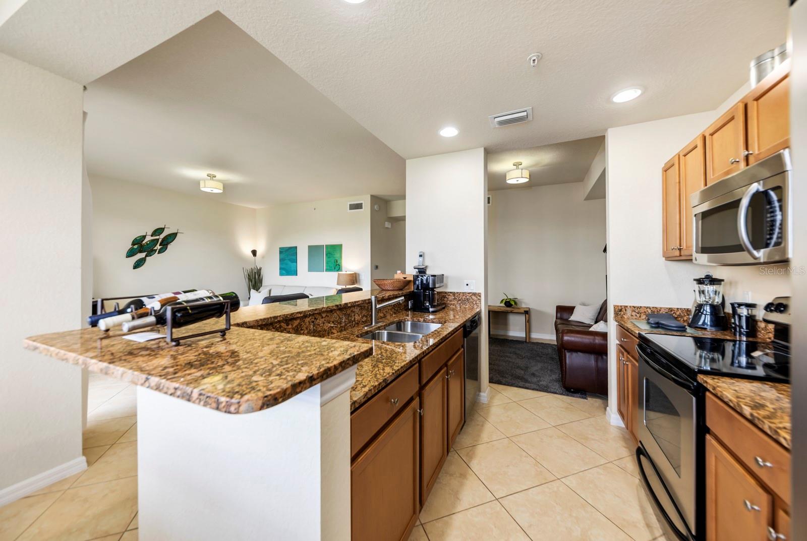 7607 Grand Estuary Trl #207 Property Photo 10