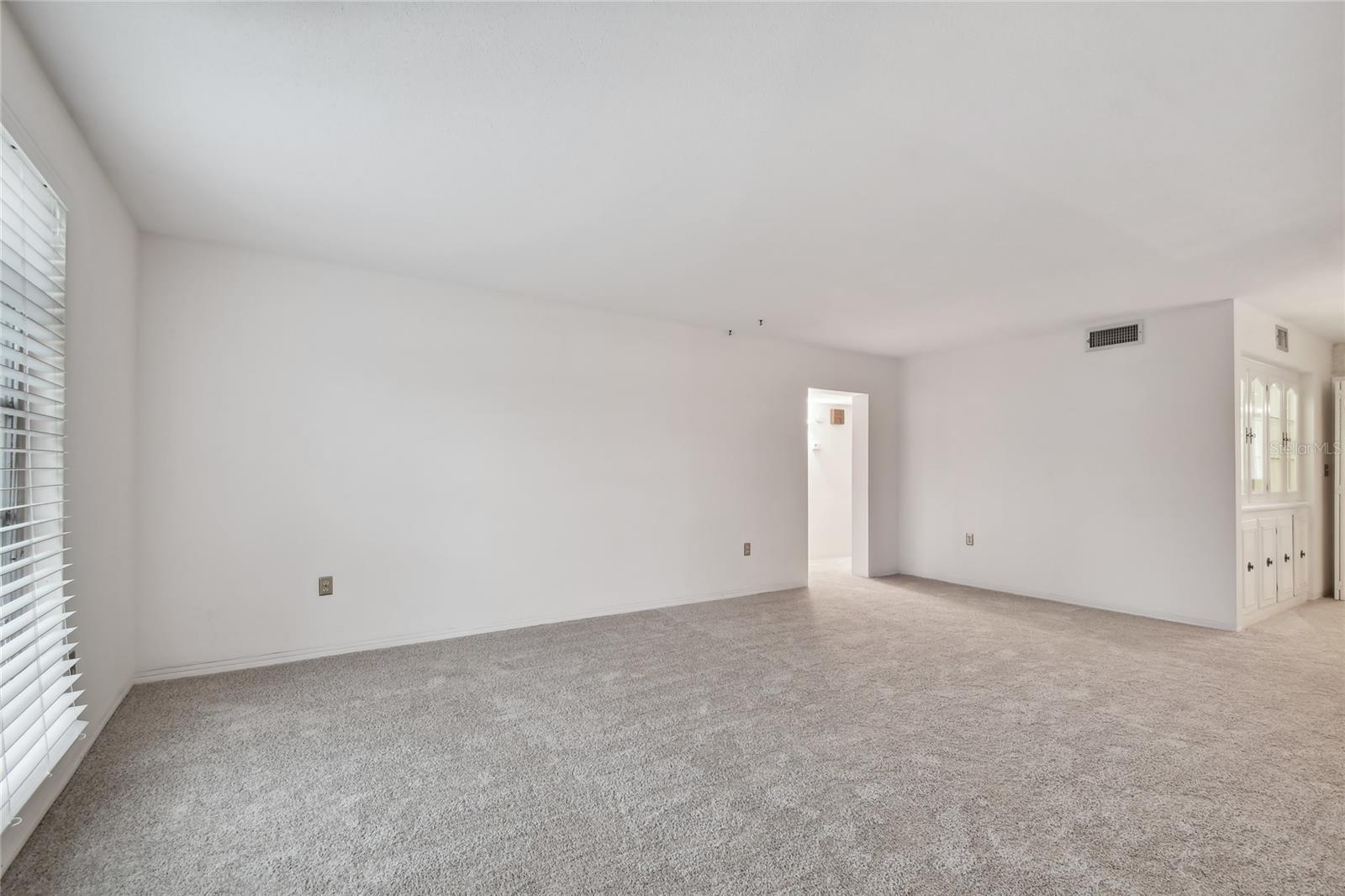 1001 Eden Isle Dr Ne #1 Property Photo 6