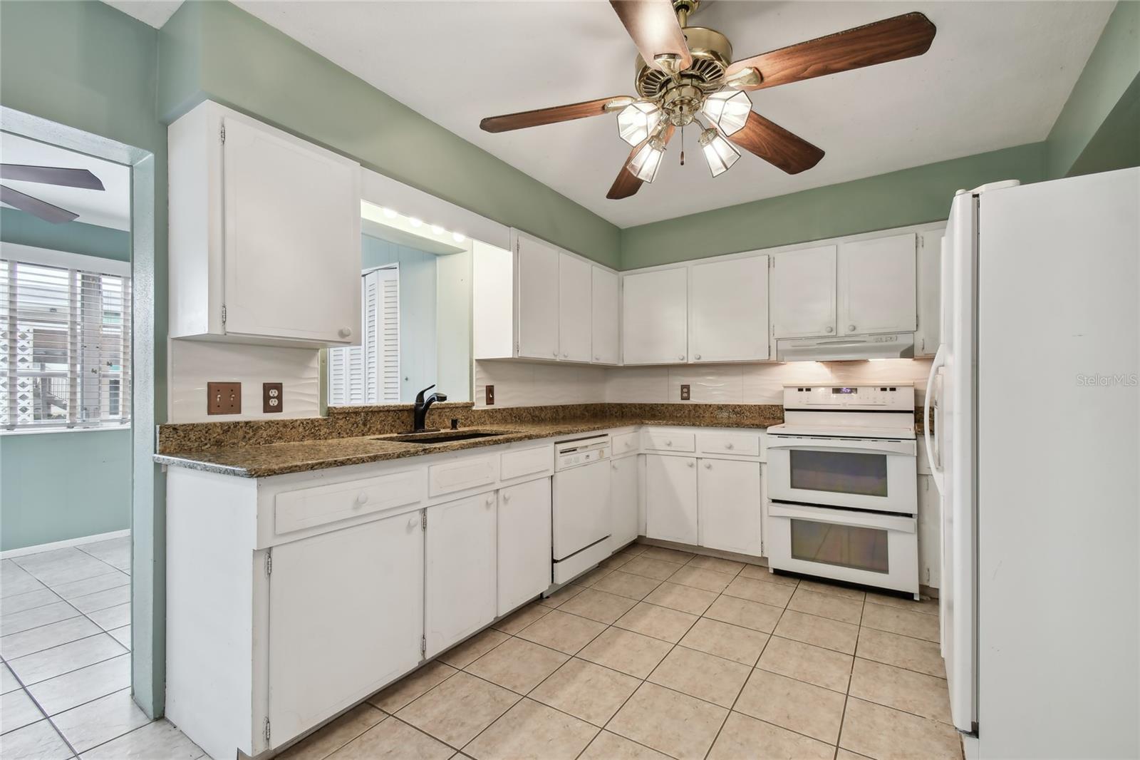 1001 Eden Isle Dr Ne #1 Property Photo 15