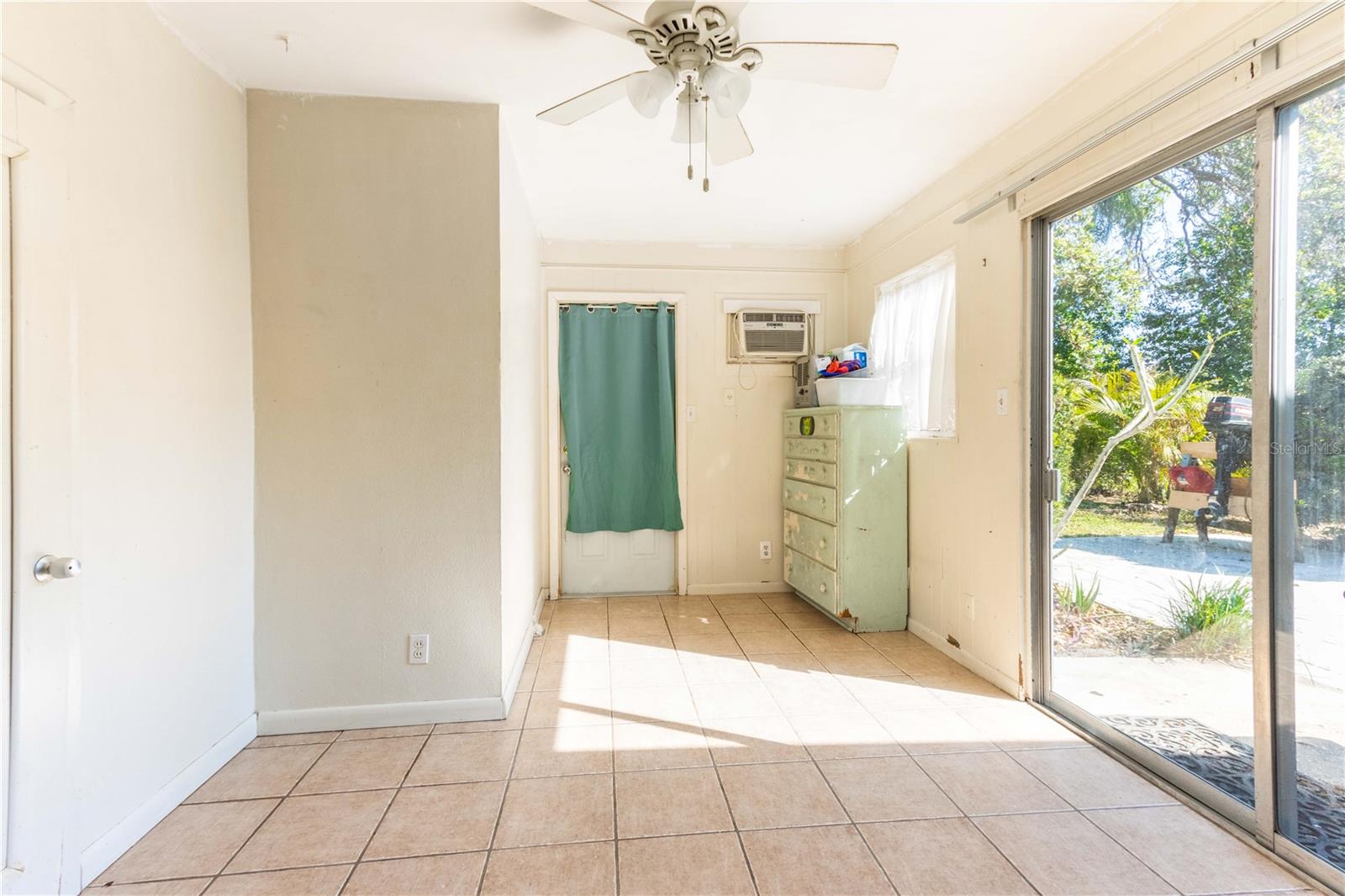 2717 Pinehurst Ave Property Photo 51