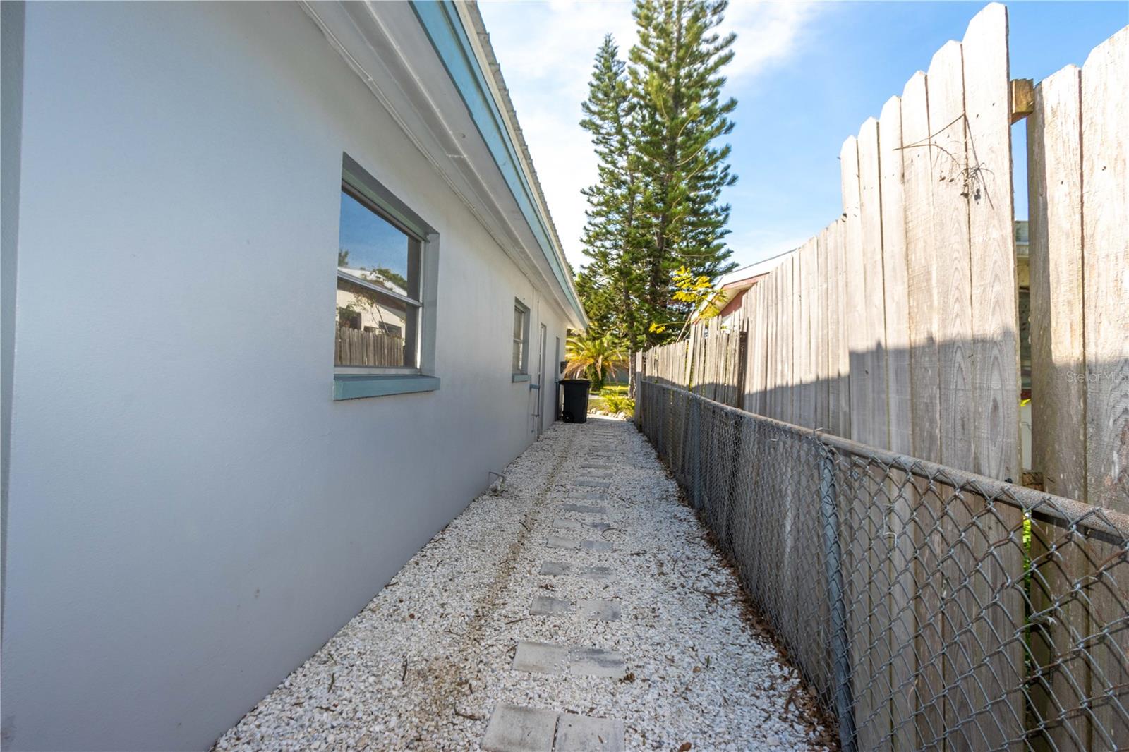 2717 Pinehurst Ave Property Photo 69
