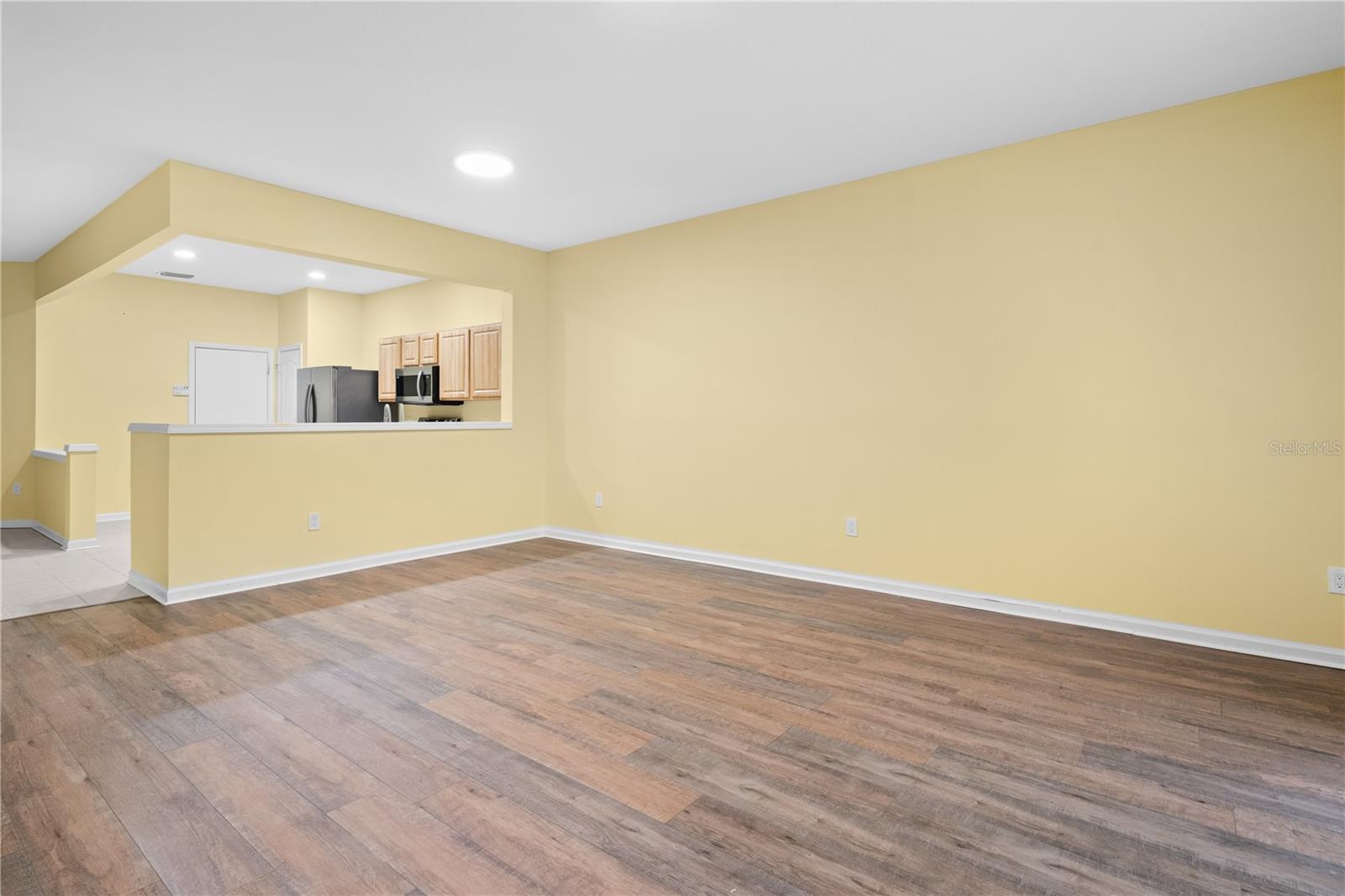 2619 Redford Way Property Photo 11