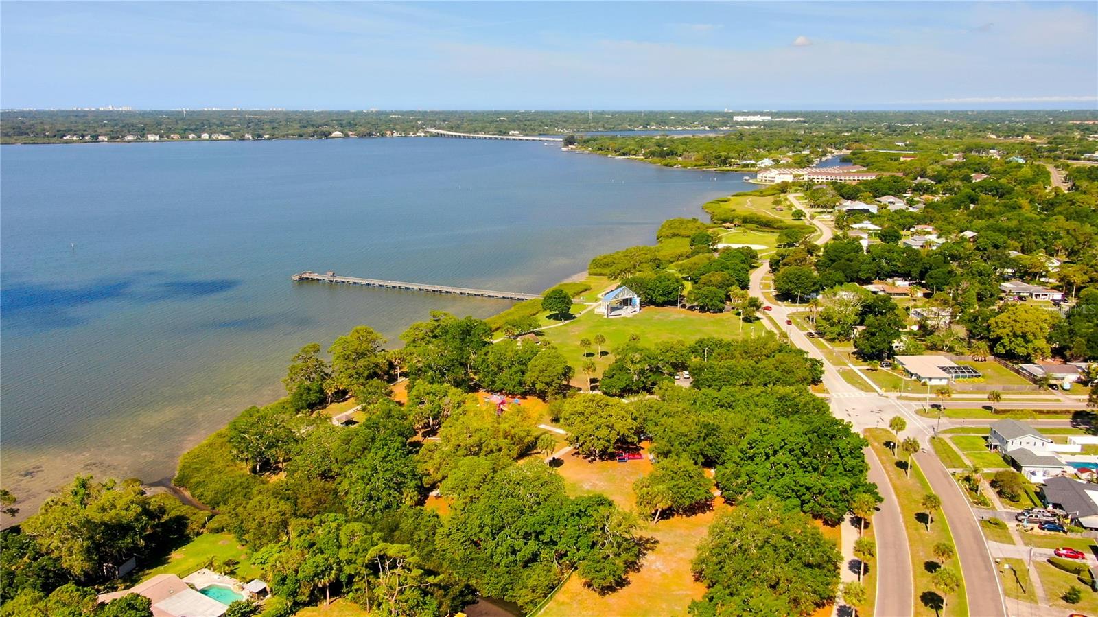 303 Shore Dr W Property Photo 57