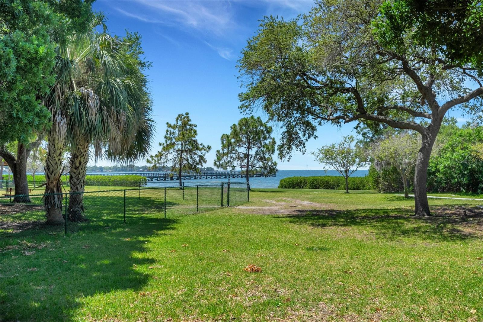 303 Shore Dr W Property Photo 72