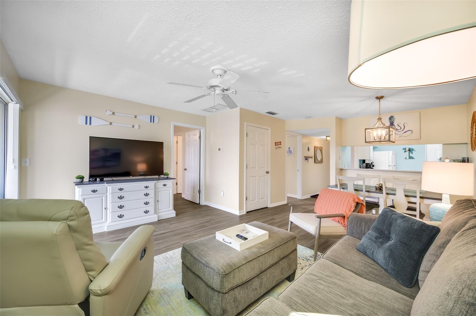 260 Medallion Blvd #f Property Photo 5