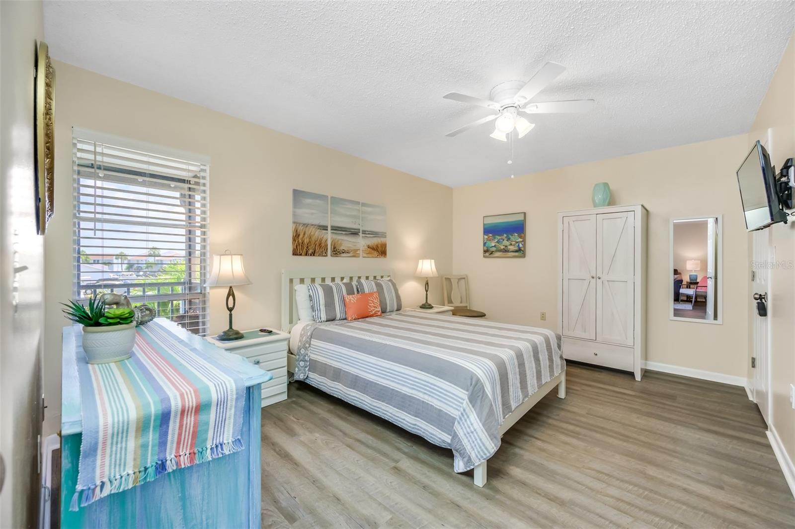 260 Medallion Blvd #f Property Photo 15