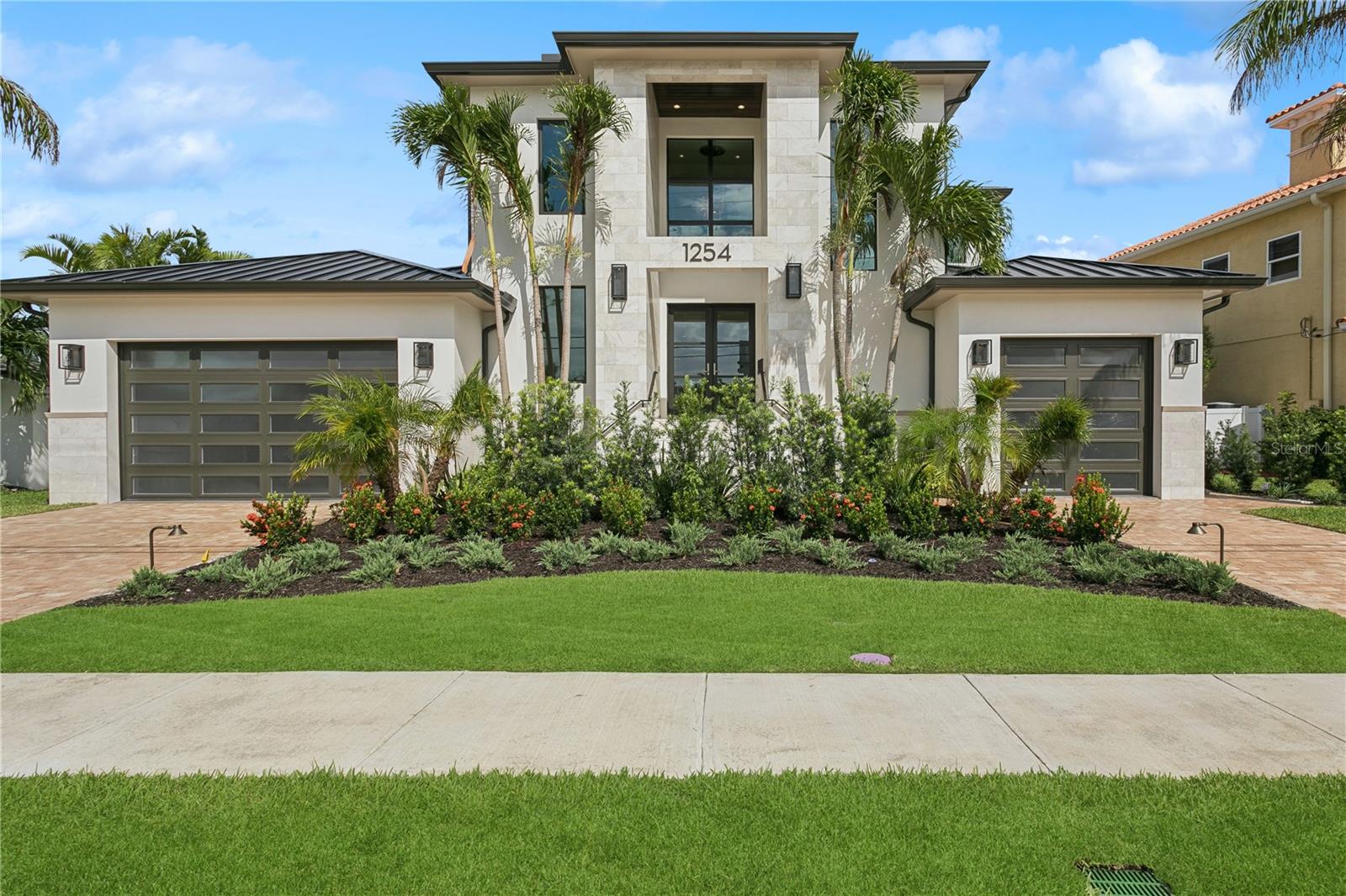 1254 Cordova Blvd Ne Property Photo