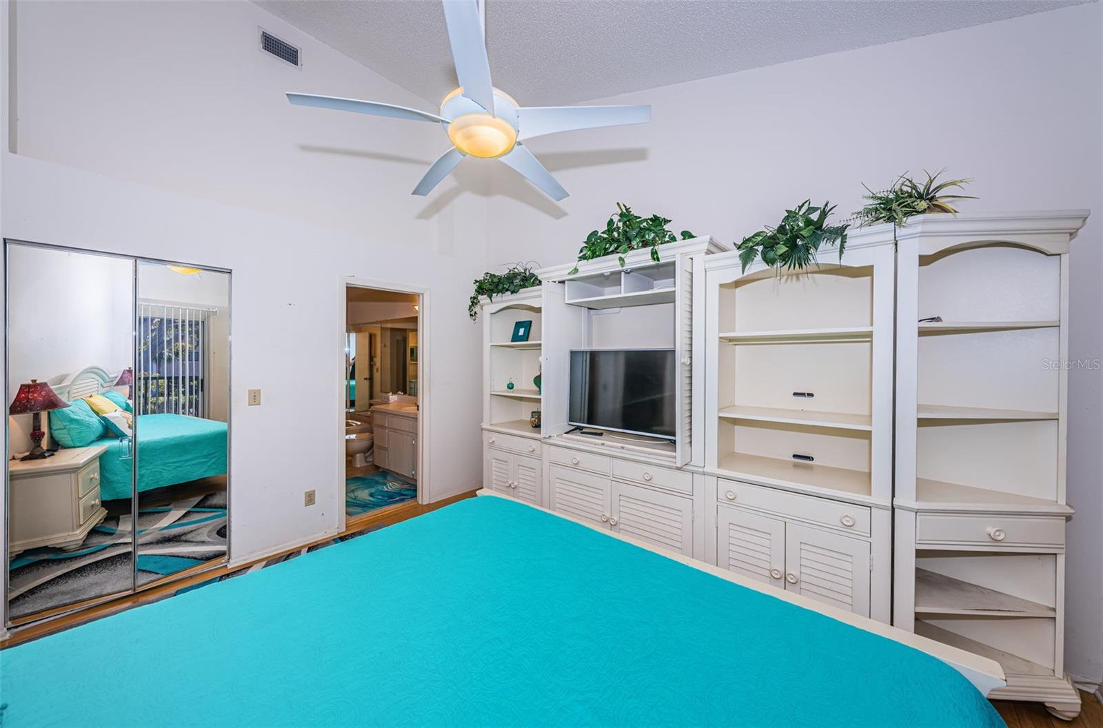 169 Sun Isle Cir #33 Property Photo 16