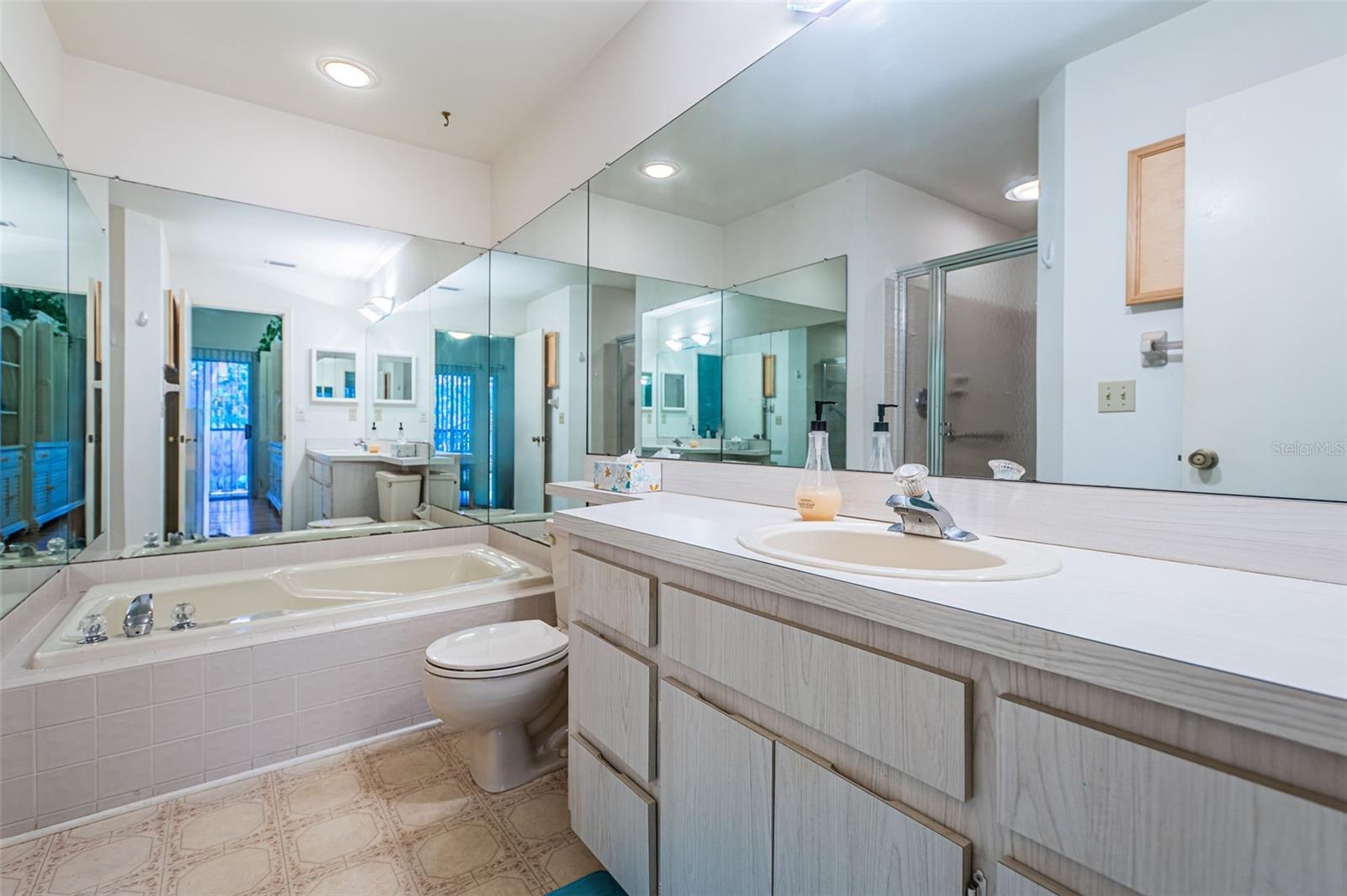169 Sun Isle Cir #33 Property Photo 17