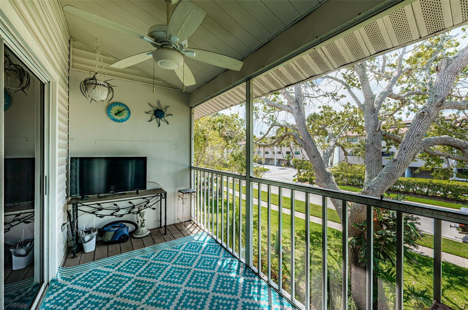 169 Sun Isle Cir #33 Property Photo 19