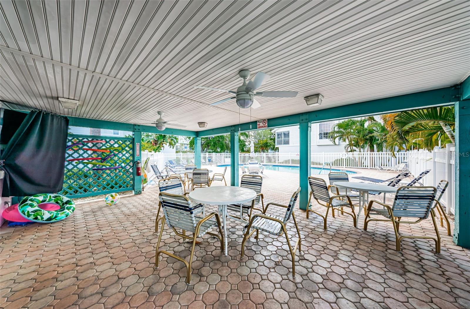 169 Sun Isle Cir #33 Property Photo 35