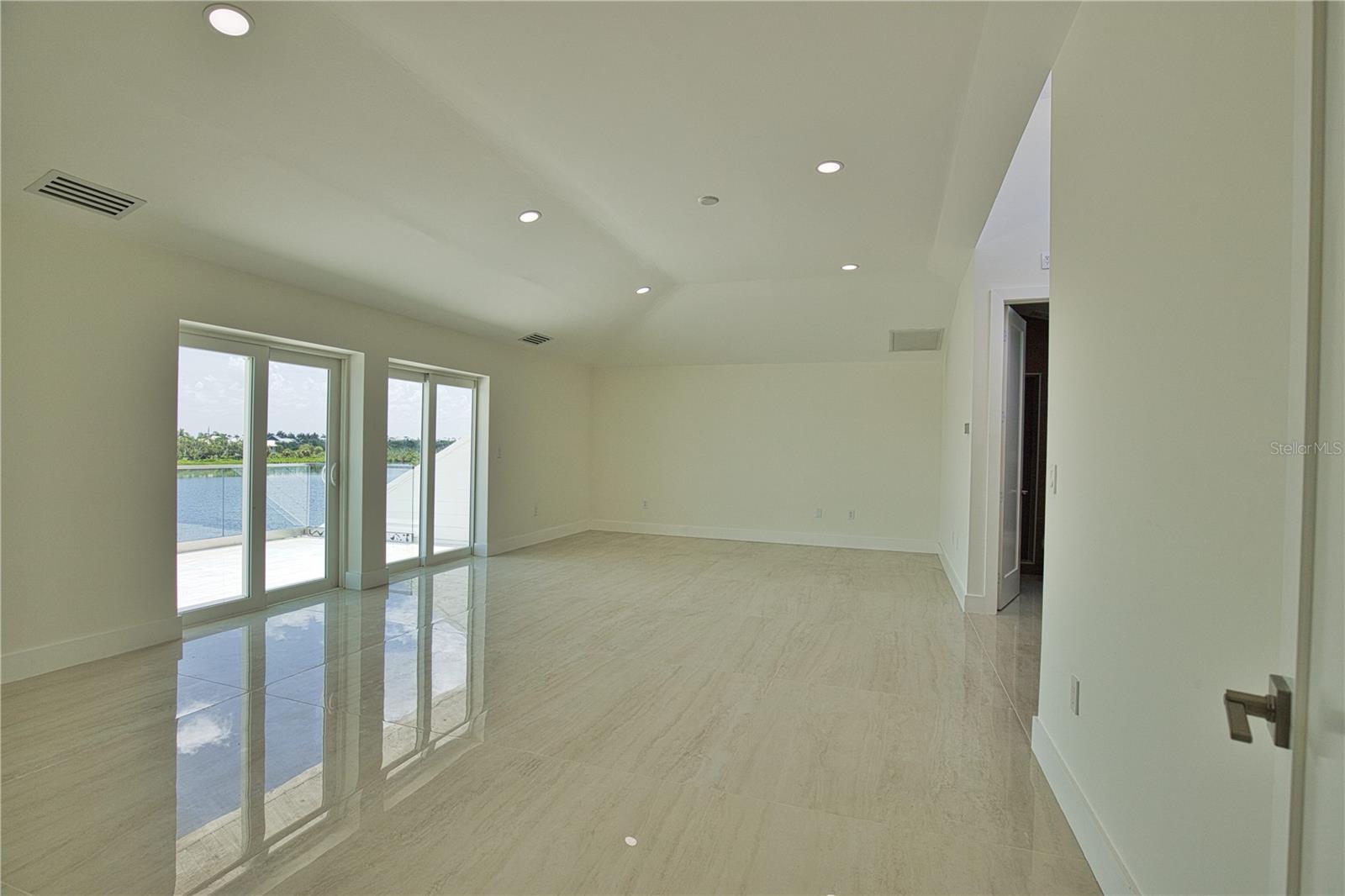 13064 Via Flavia Property Photo 54