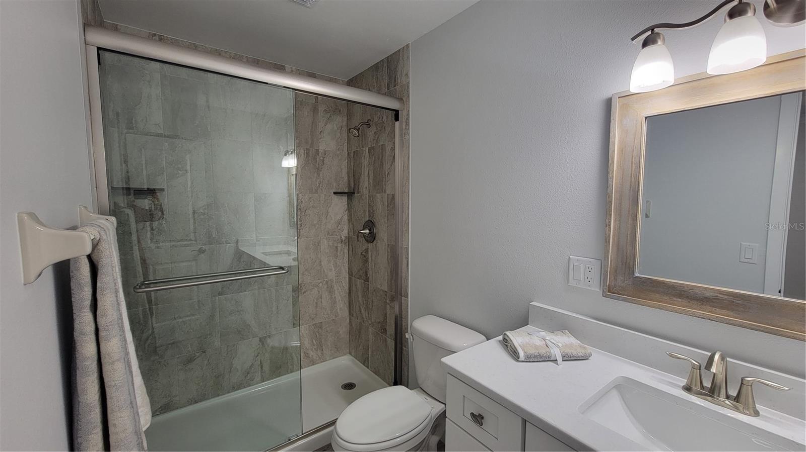 217 N Hill Ave #20 Property Photo 19