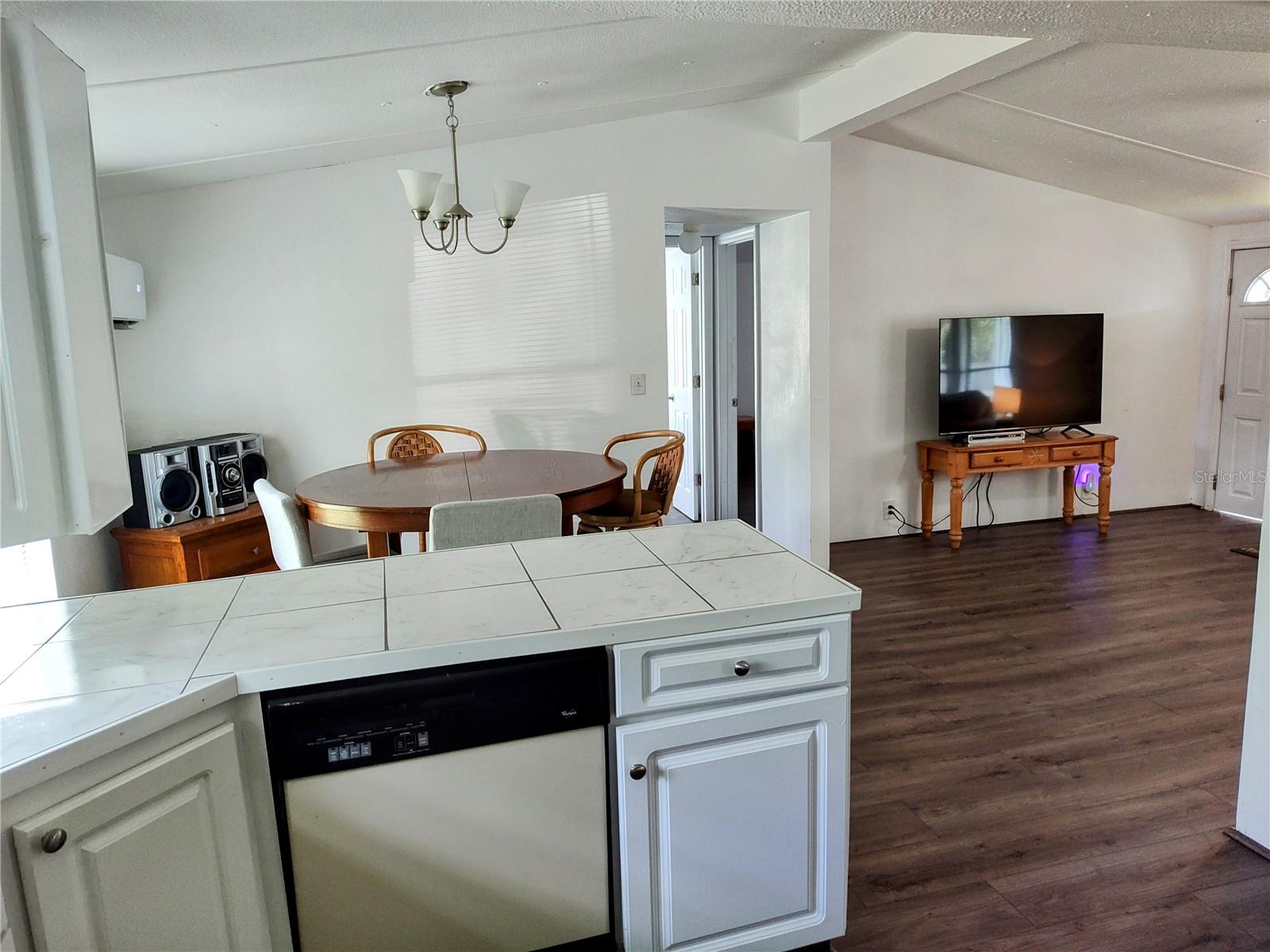 24346 Maxwell St Property Photo 10