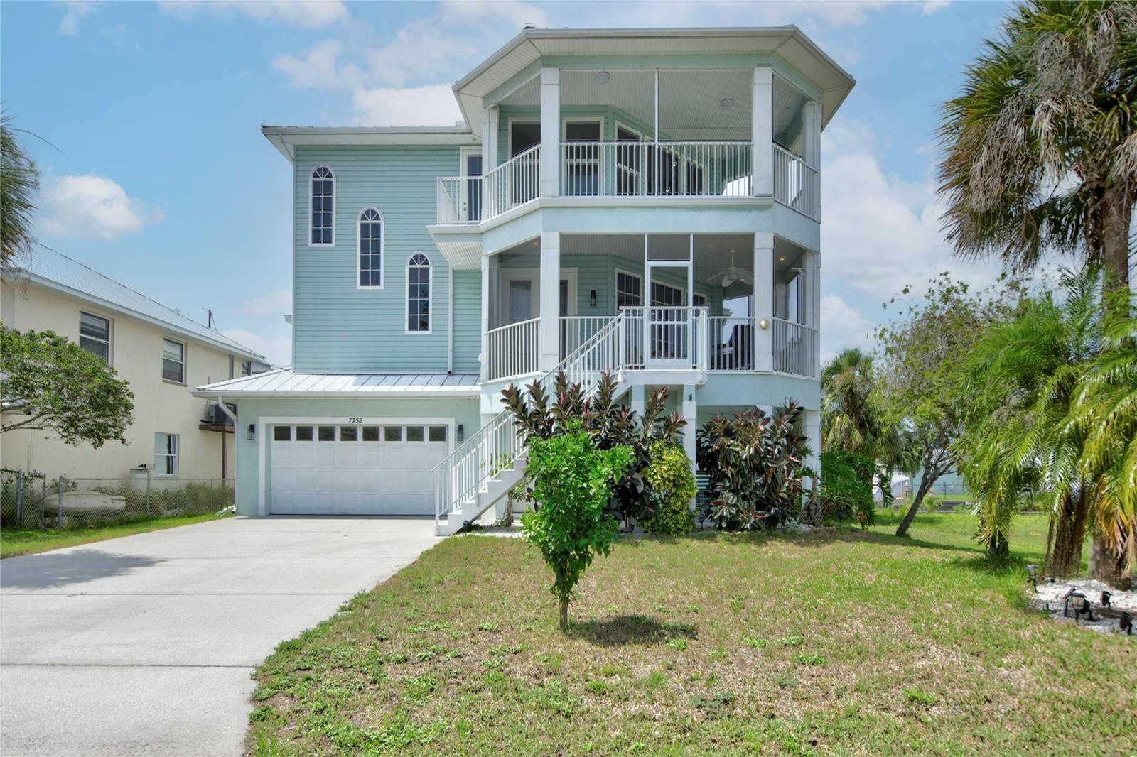 7352 Gulf Way Property Photo 1