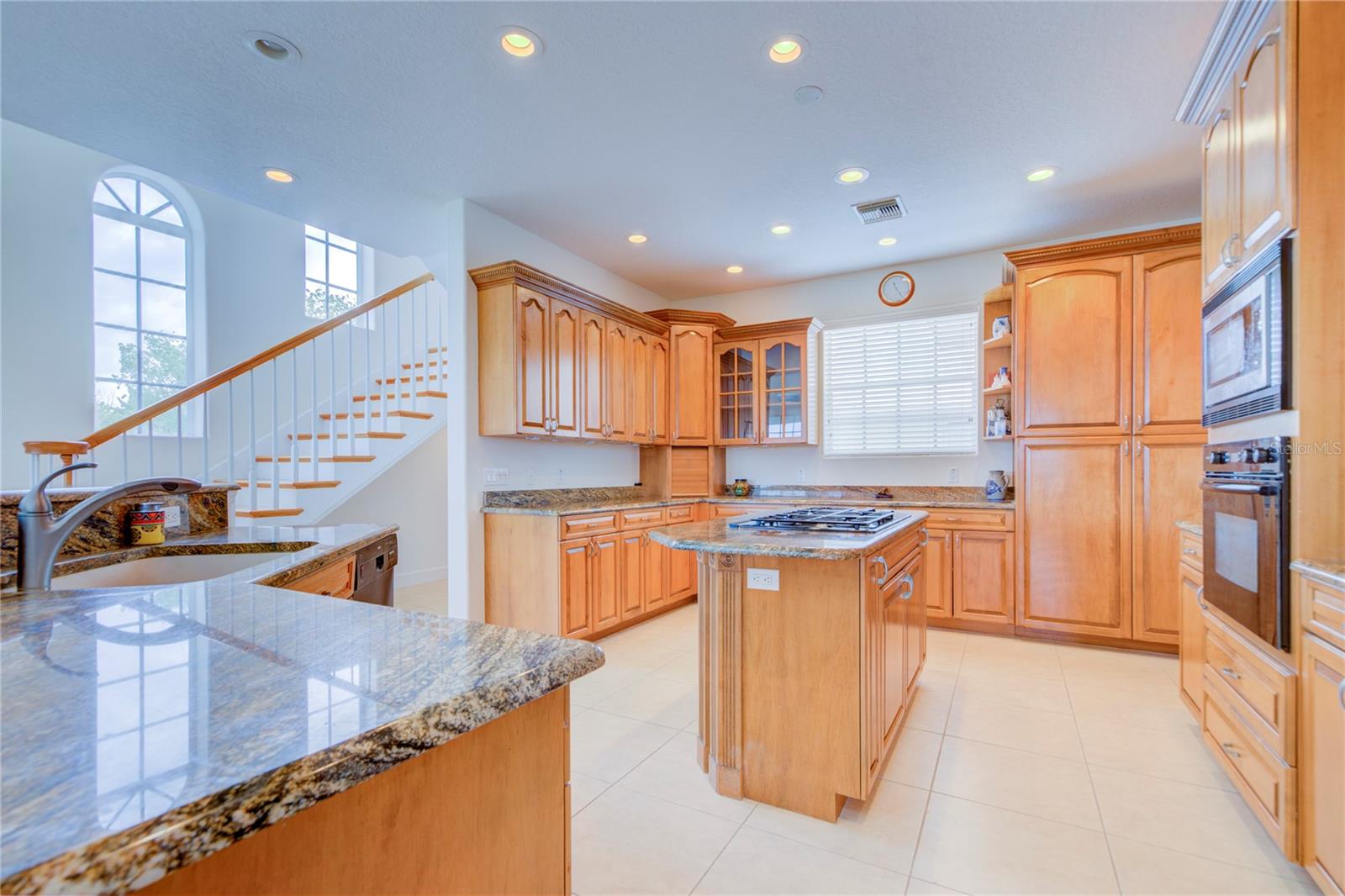 7352 Gulf Way Property Photo 16