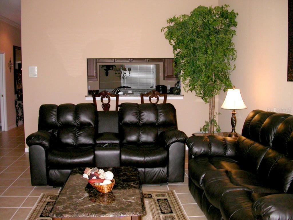 10313 Hebblewhite Ct Property Photo 5