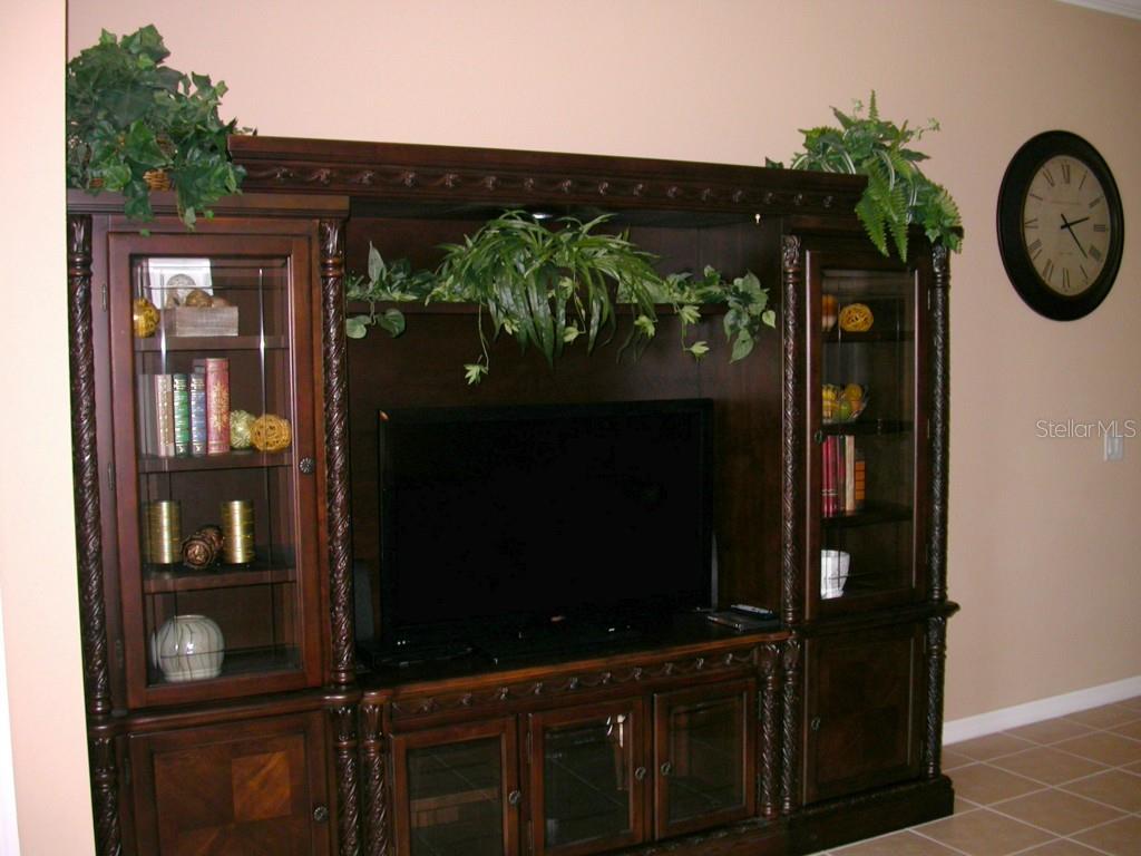 10313 Hebblewhite Ct Property Photo 6