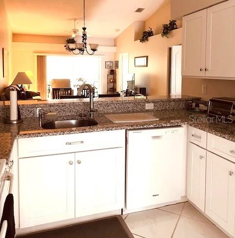 9480 High Gate Dr #2125 Property Photo 2