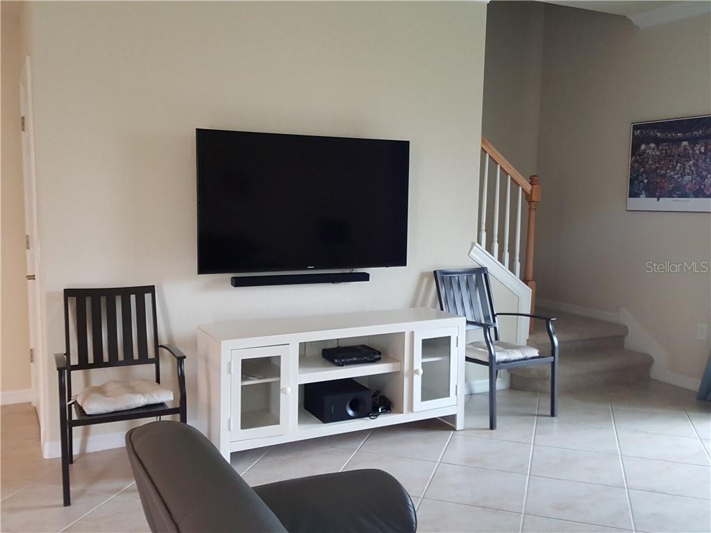 20170 Lagente Cir Property Photo 5
