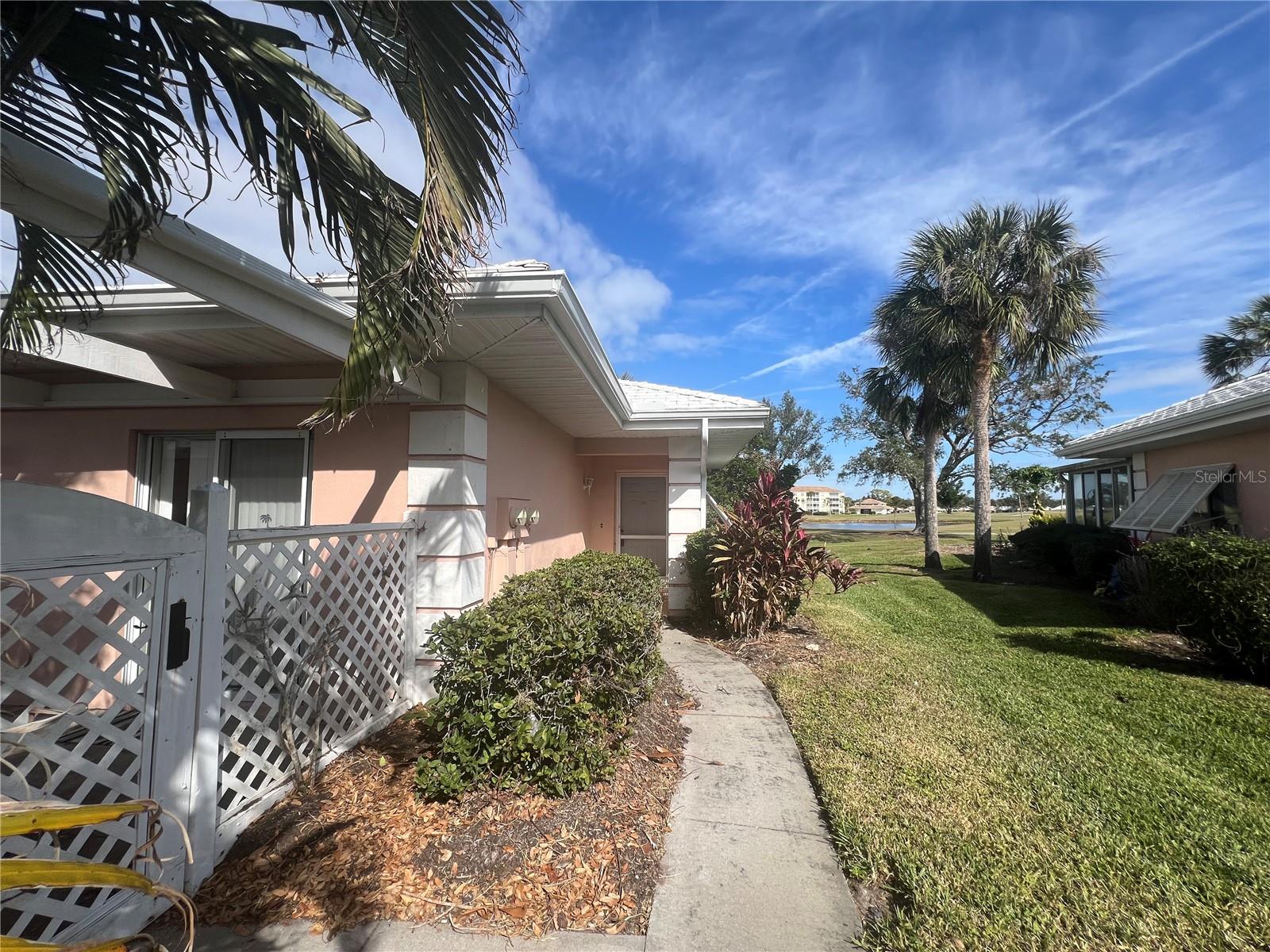 338 Cerromar Way N #4 Property Photo 3