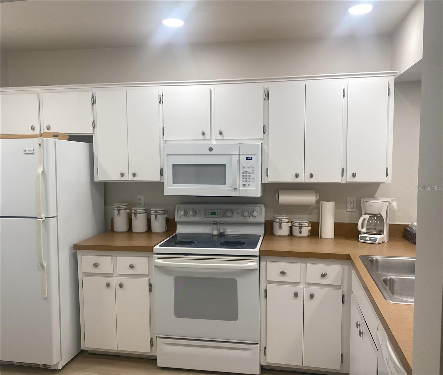 796 Bird Bay Way #bld 30 Property Photo 4