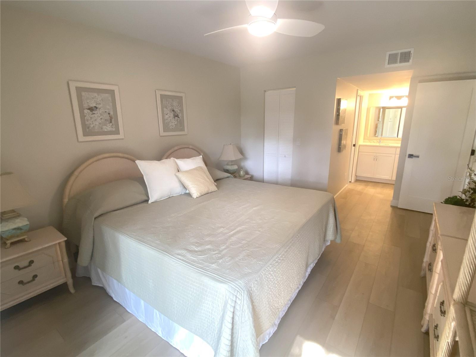 796 Bird Bay Way #bld 30 Property Photo 8