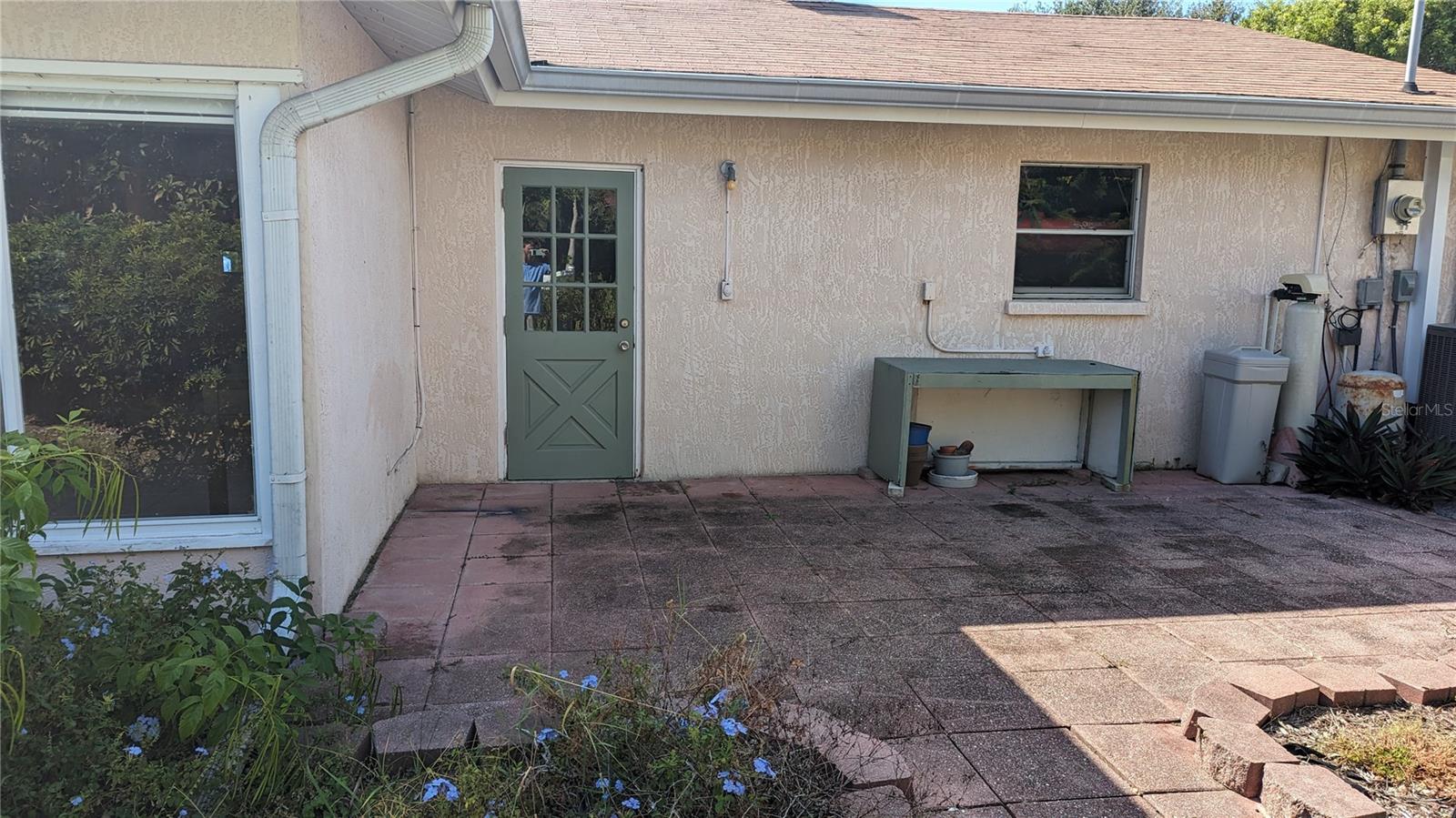 2500 Bayshore Rd Property Photo 9