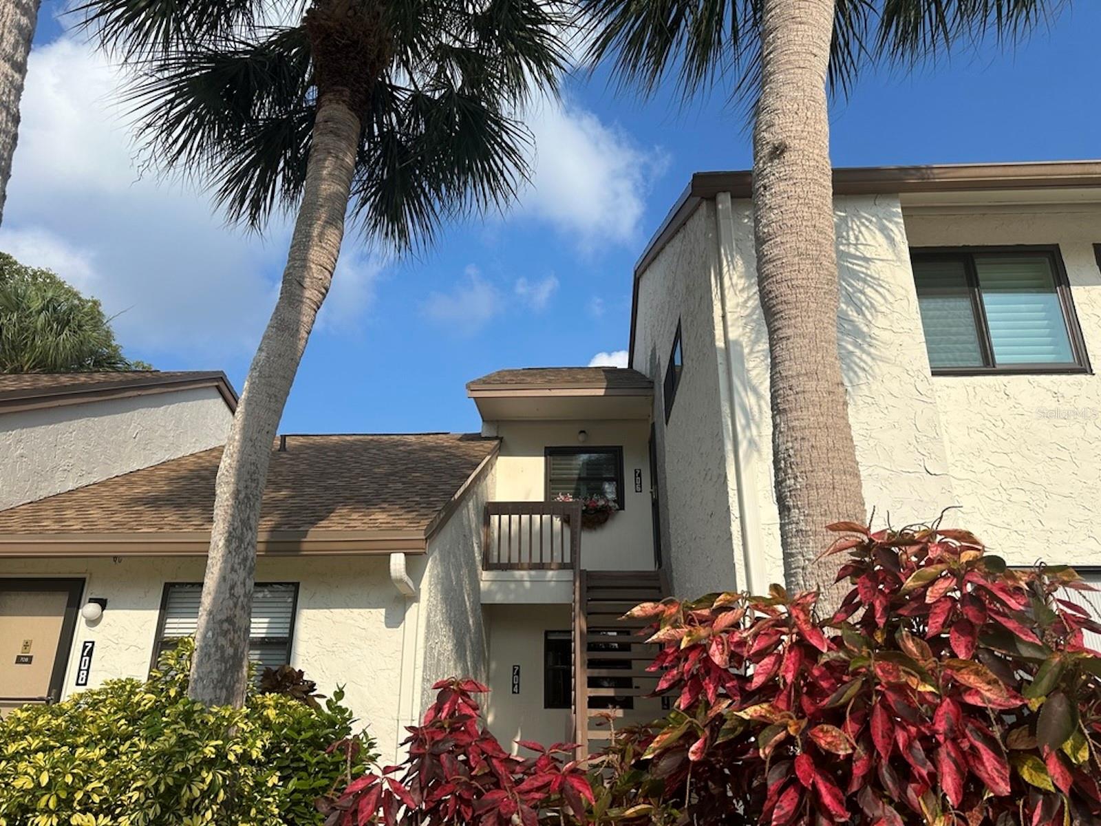706 Bird Bay Dr W #143 Property Photo 1