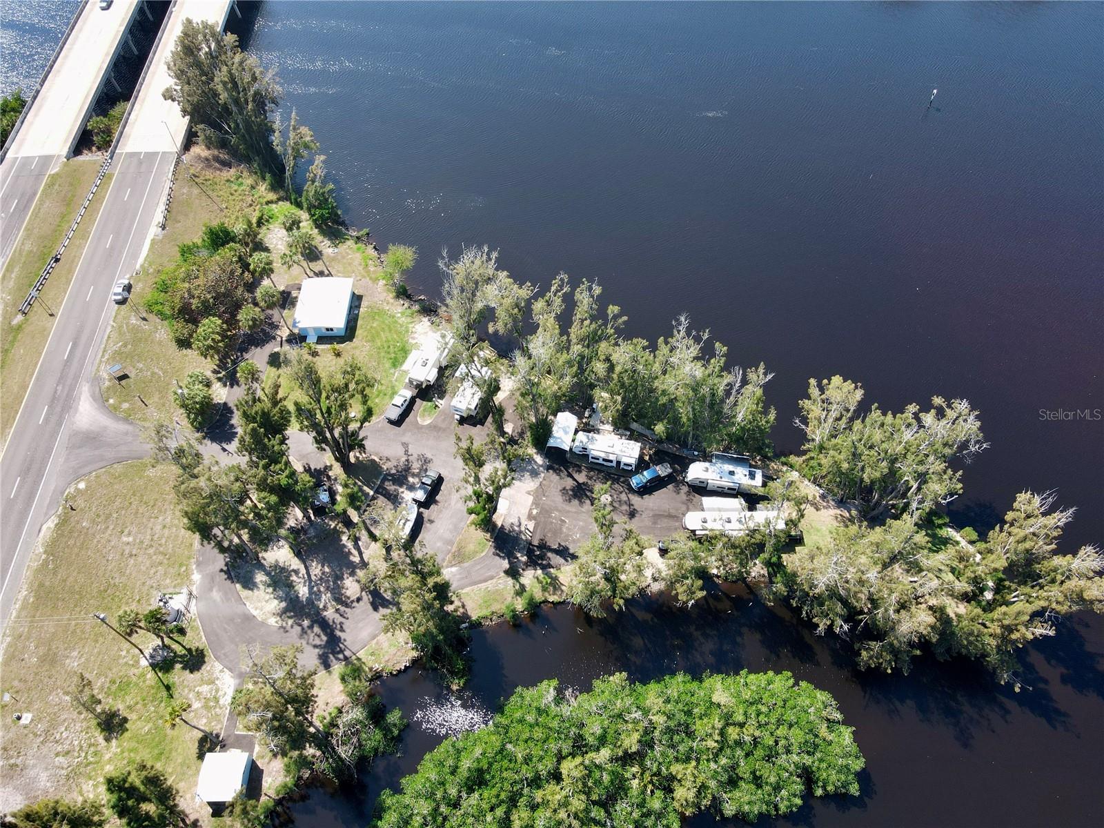 10001 Tamiami Trl S Property Photo 8